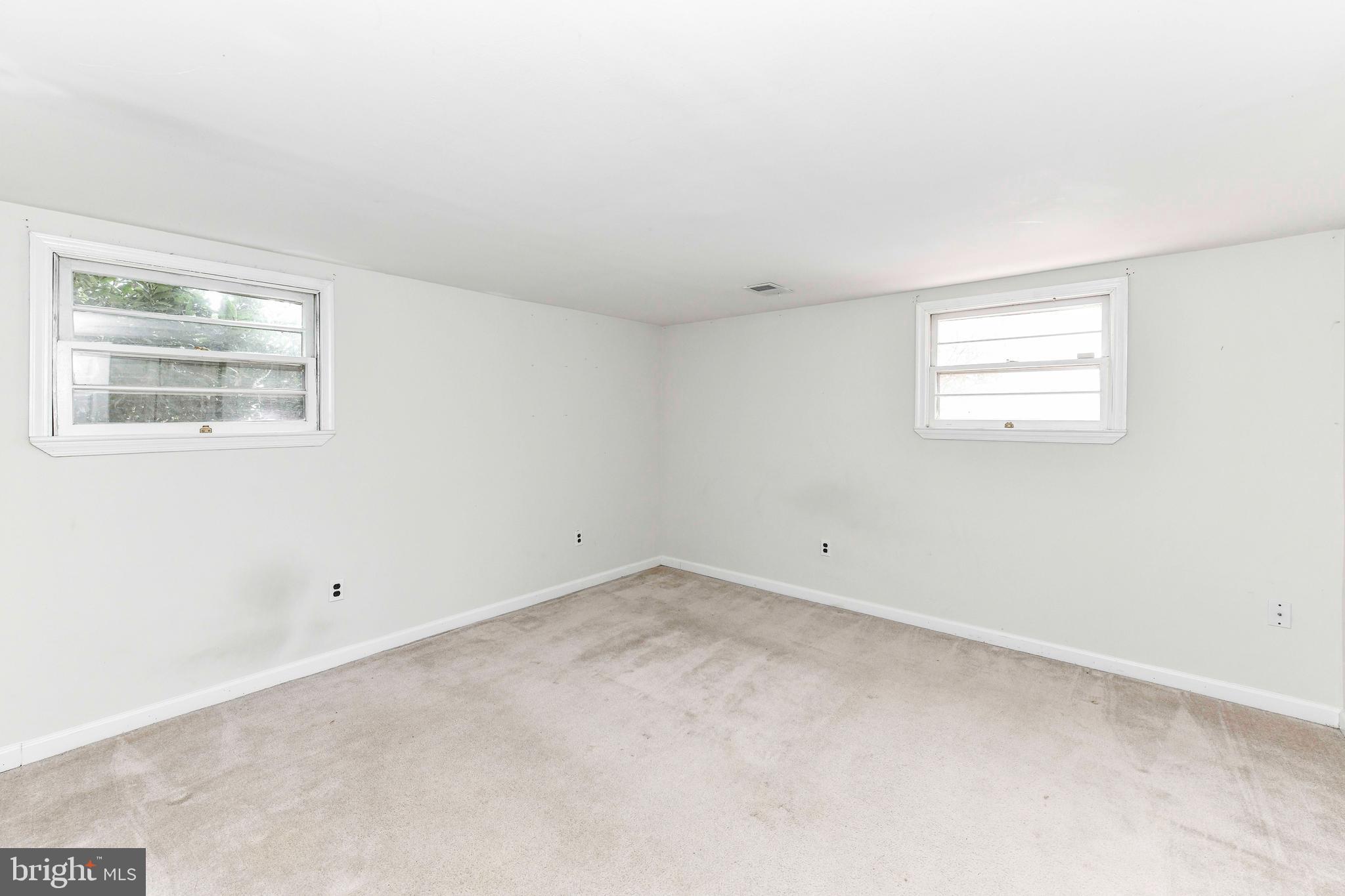 WESTWOOD PARK - Residential Lease