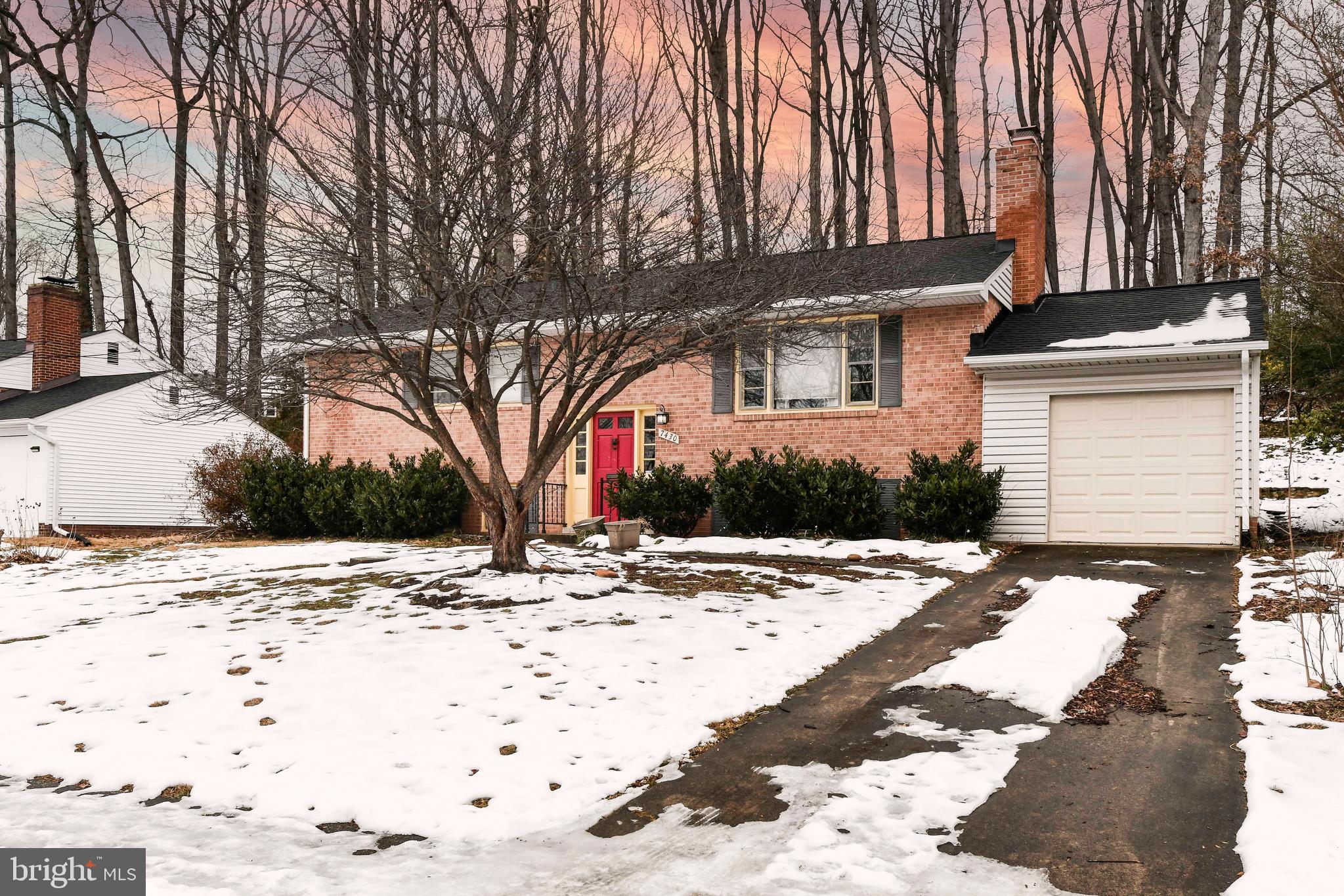 WESTWOOD PARK - Residential Lease