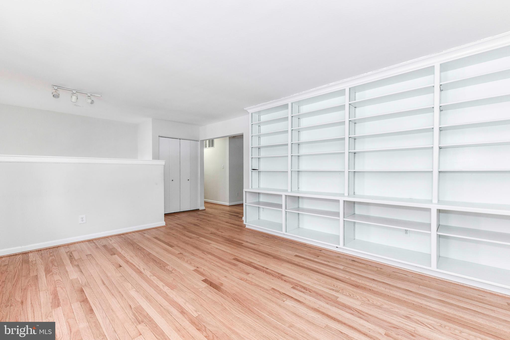 WESTWOOD PARK - Residential Lease