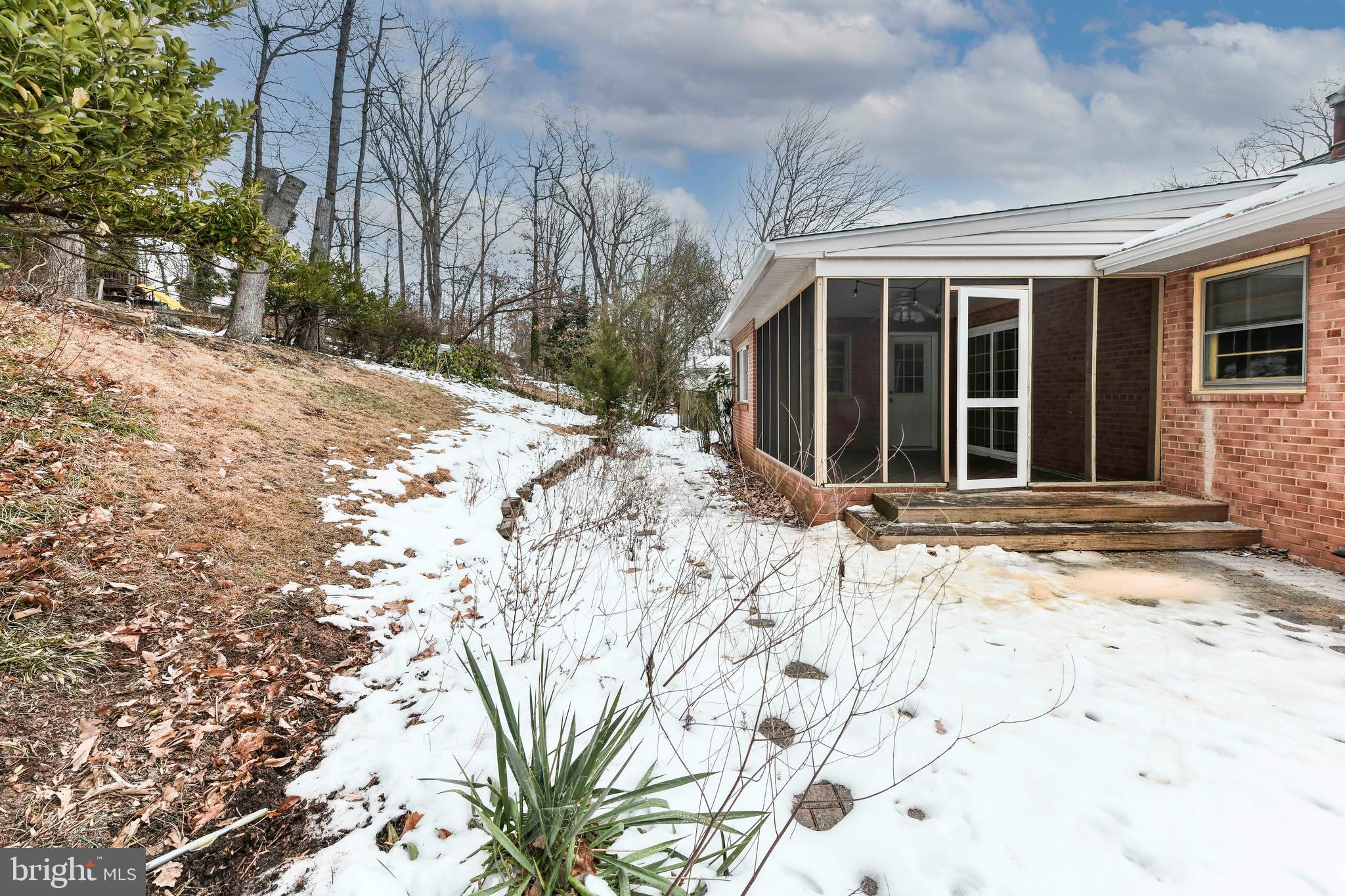 WESTWOOD PARK - Residential Lease