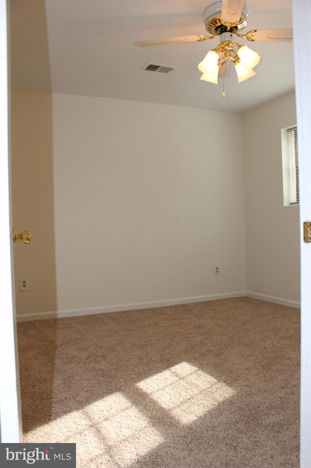 CARDINAL GLEN - Residential Lease