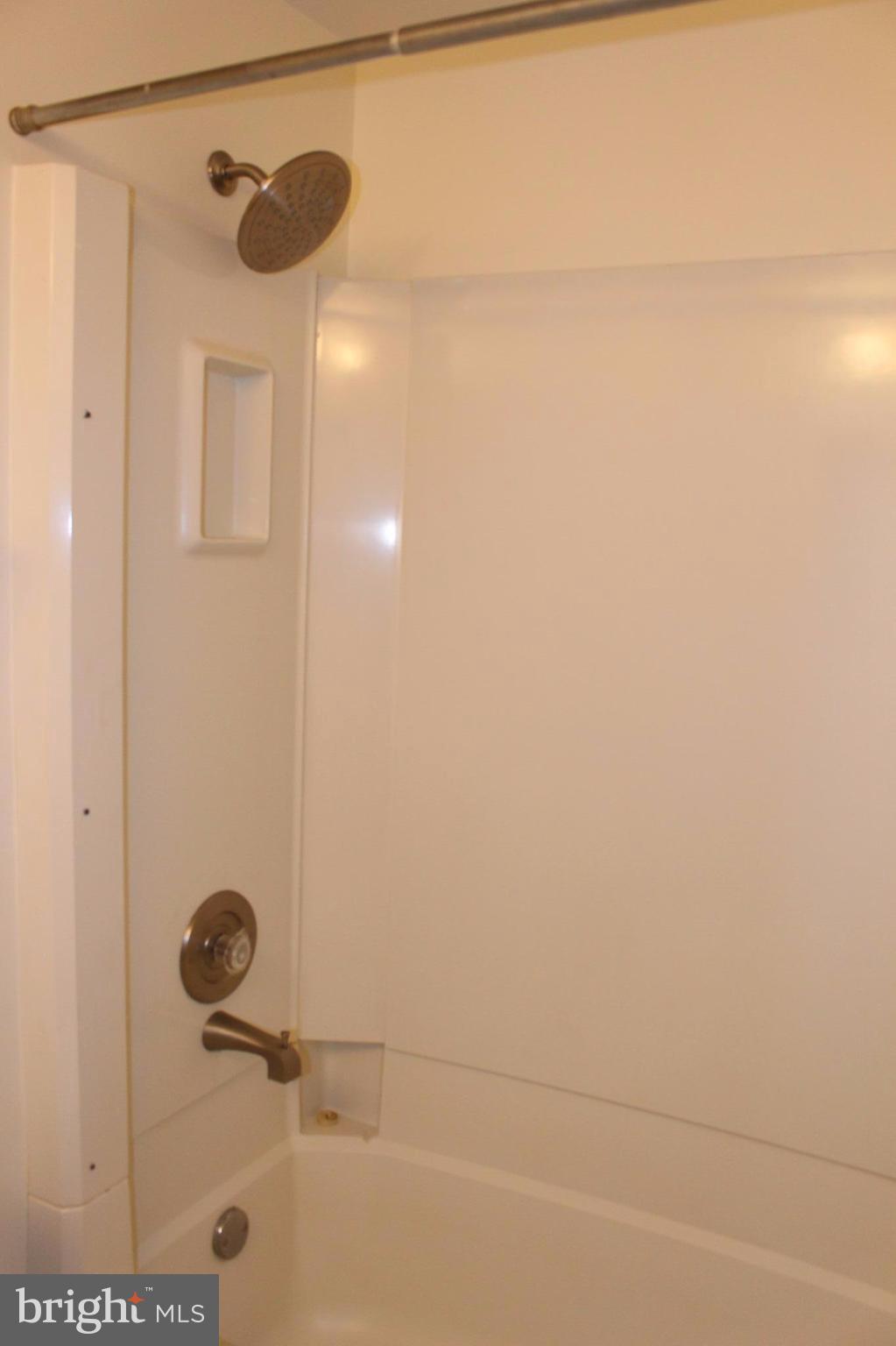 CARDINAL GLEN - Residential Lease