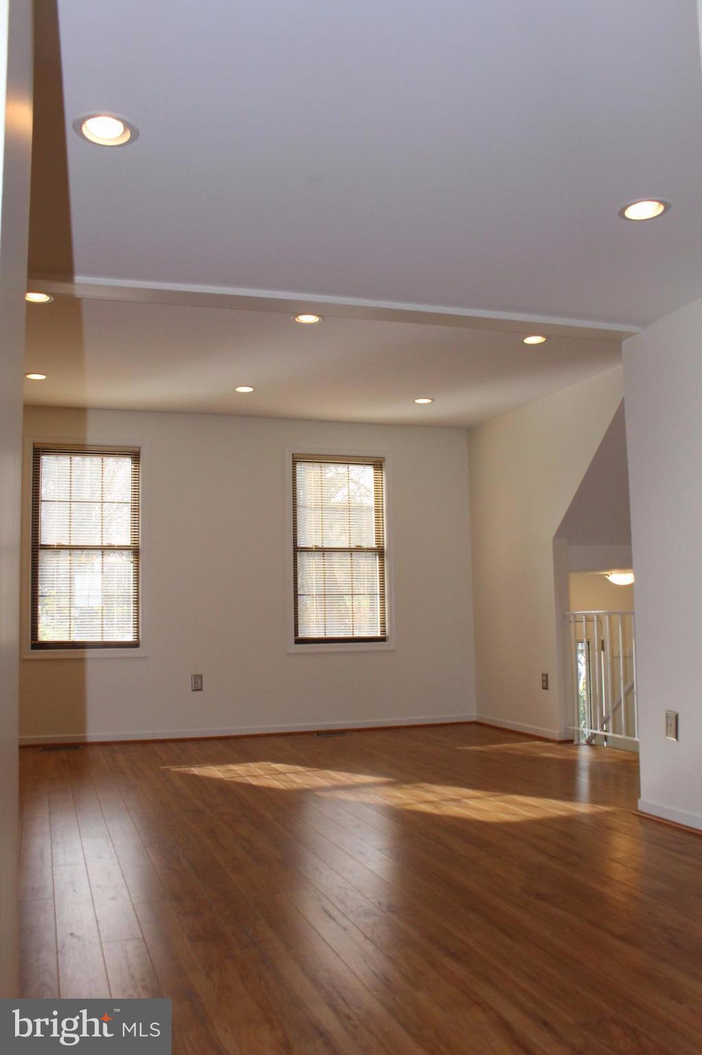 CARDINAL GLEN - Residential Lease