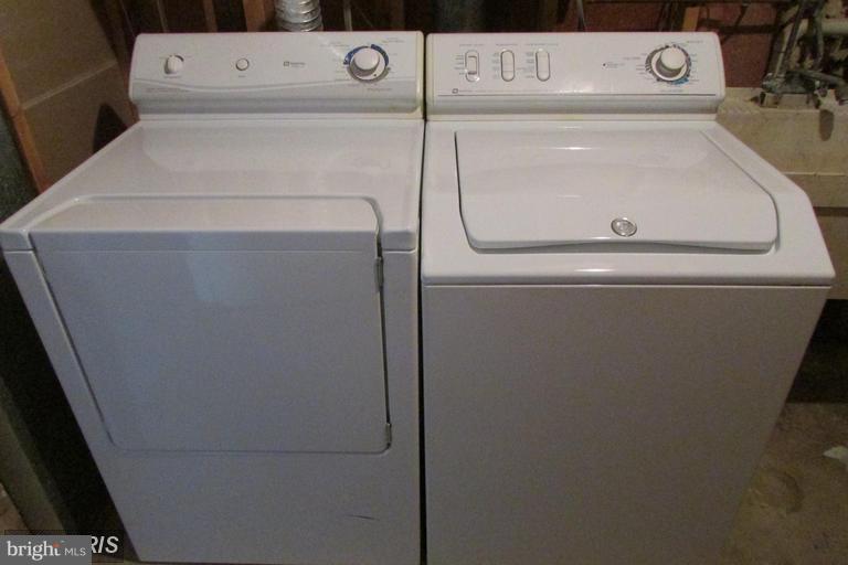 CARDINAL GLEN - Residential Lease