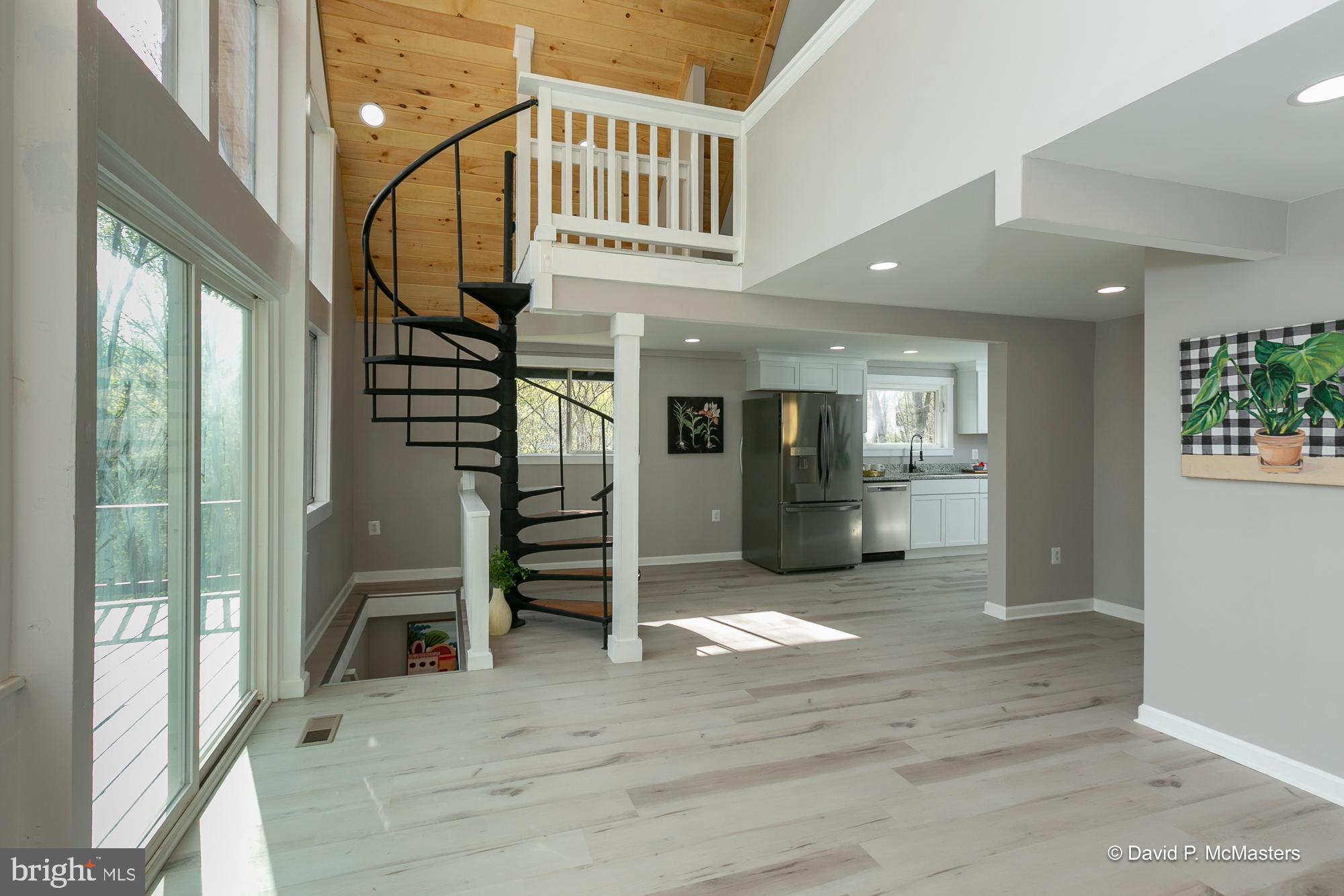 KEYES FERRY ACRES - Residential