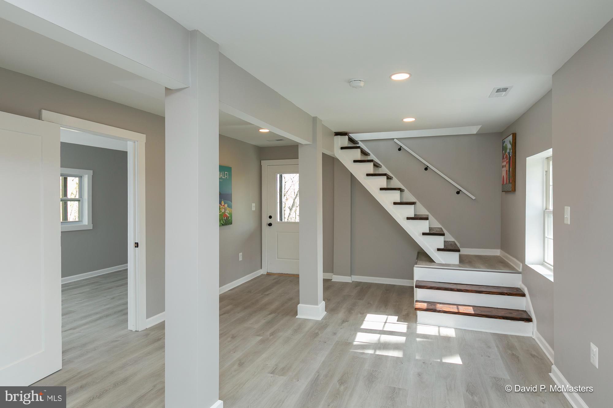 KEYES FERRY ACRES - Residential