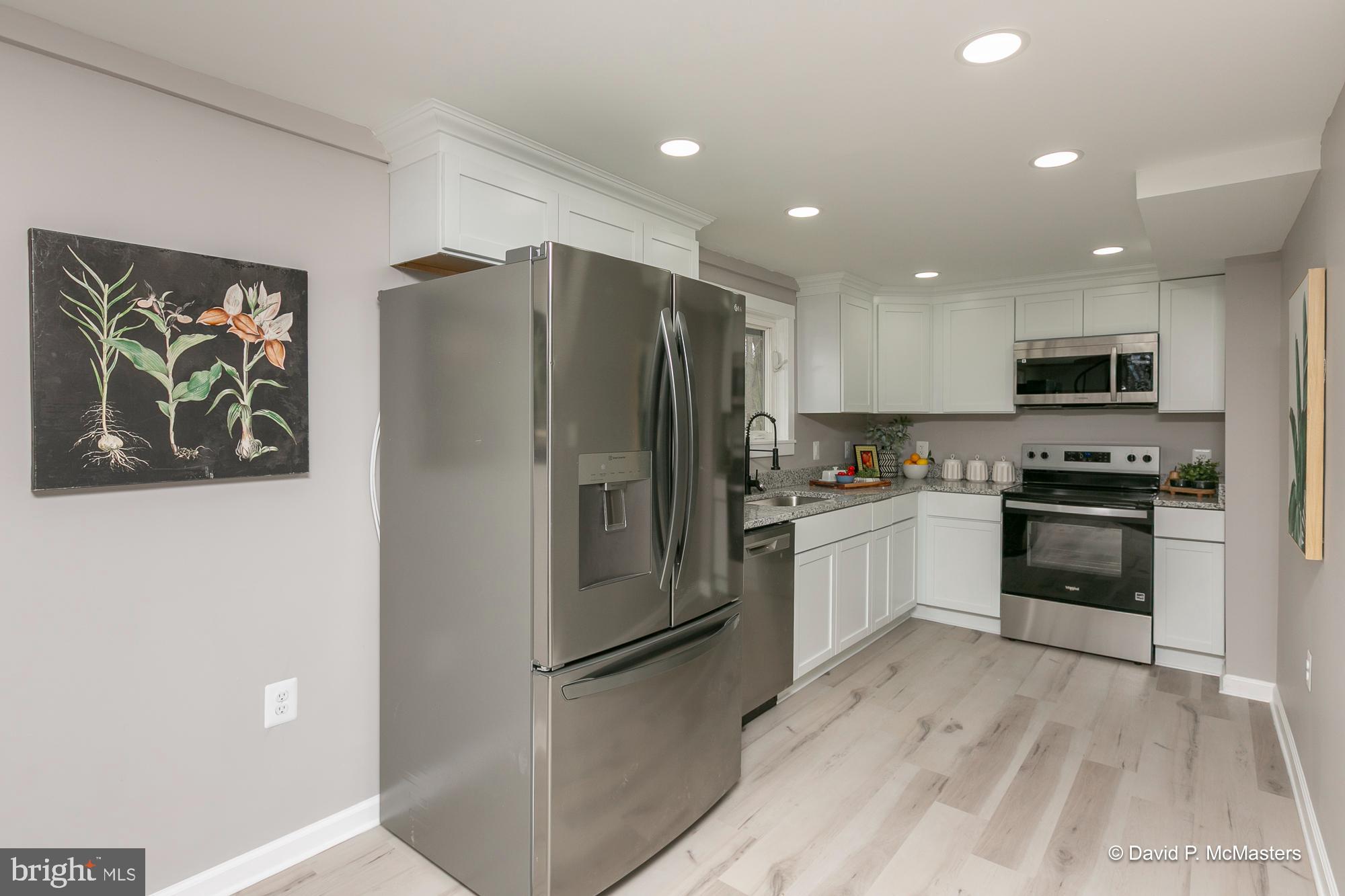 KEYES FERRY ACRES - Residential