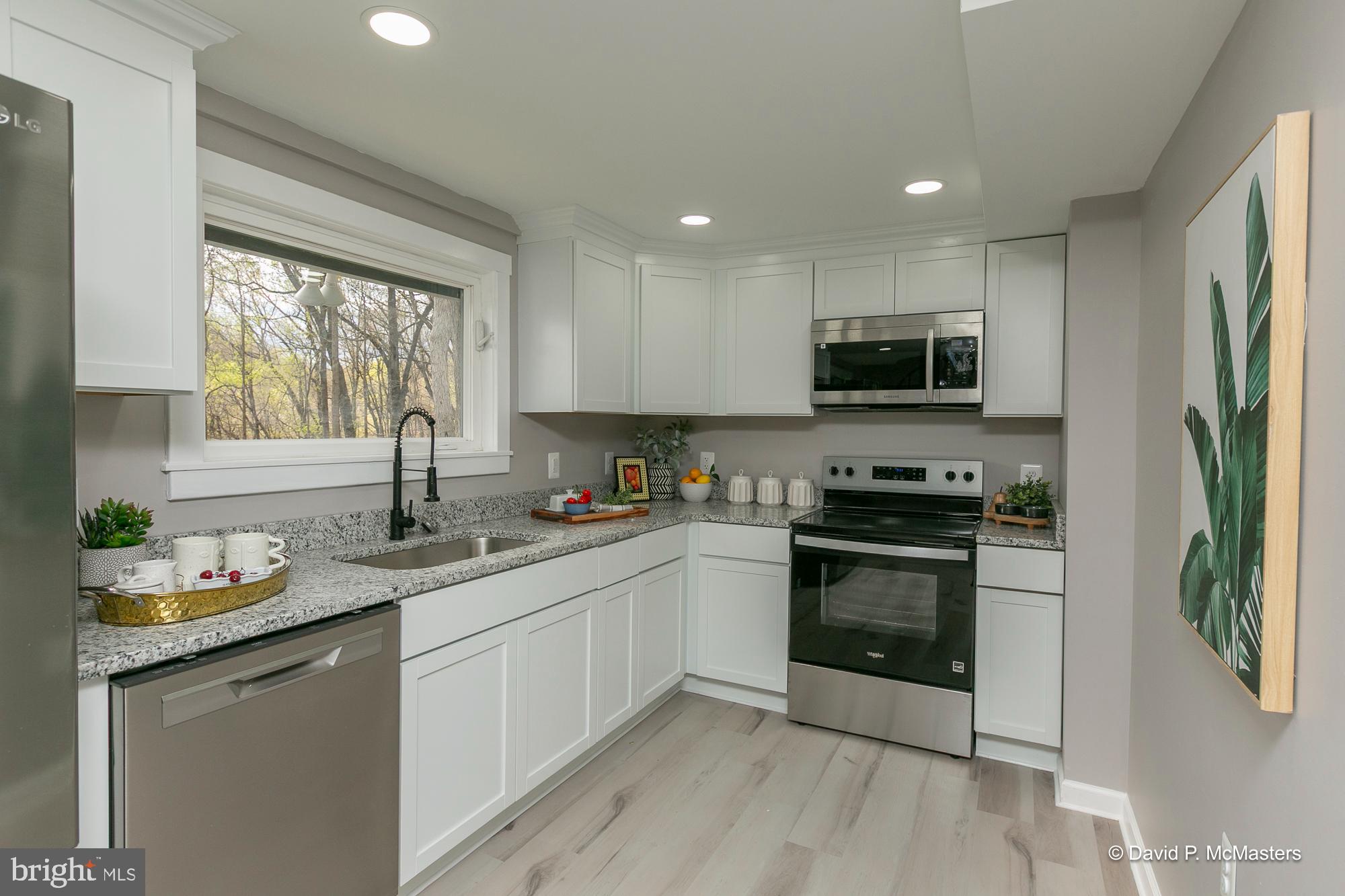 KEYES FERRY ACRES - Residential