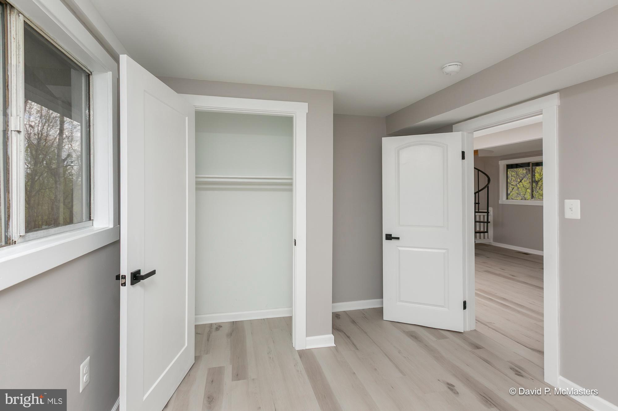 KEYES FERRY ACRES - Residential