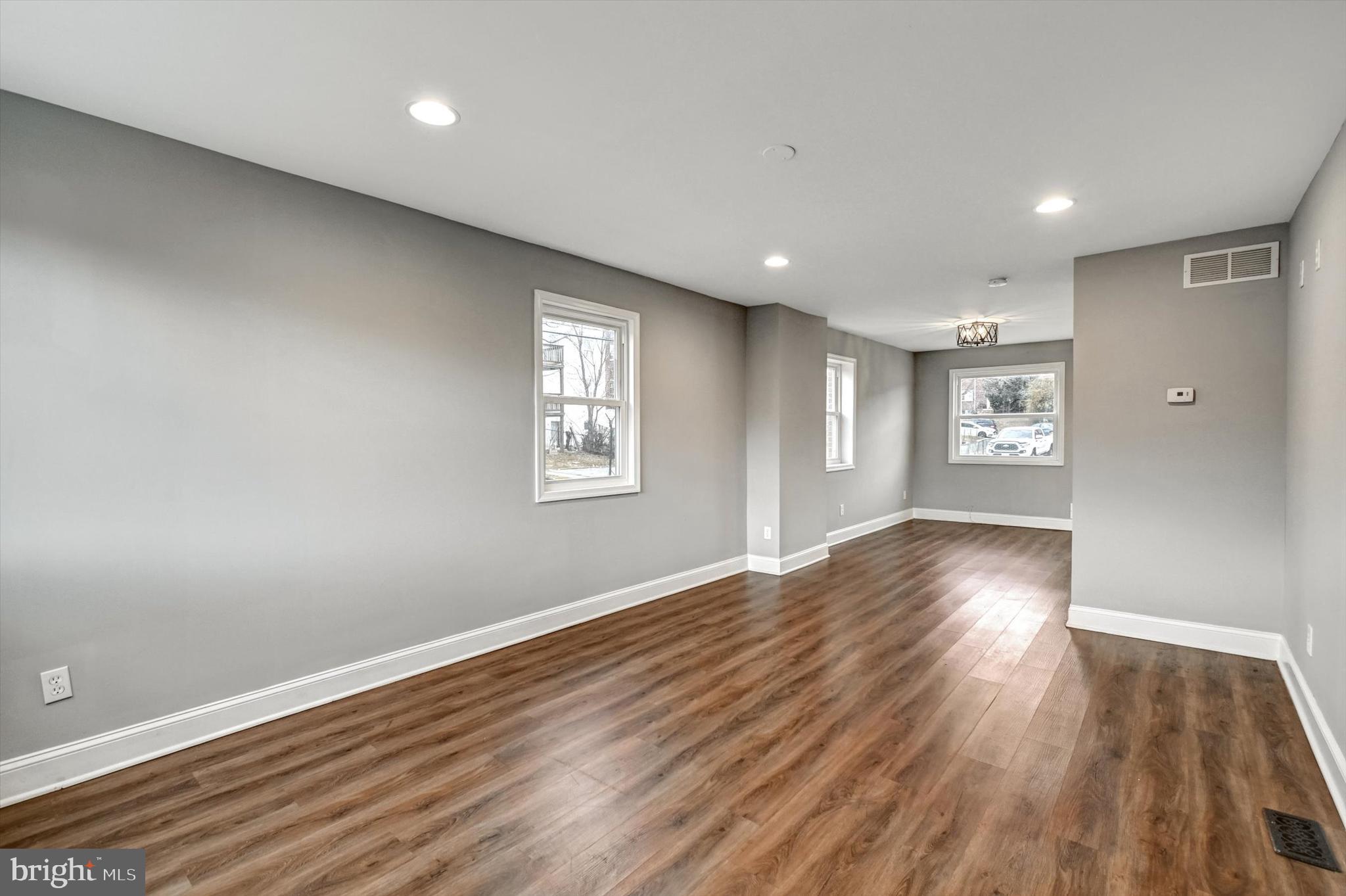 NORTHBROOK - Residential