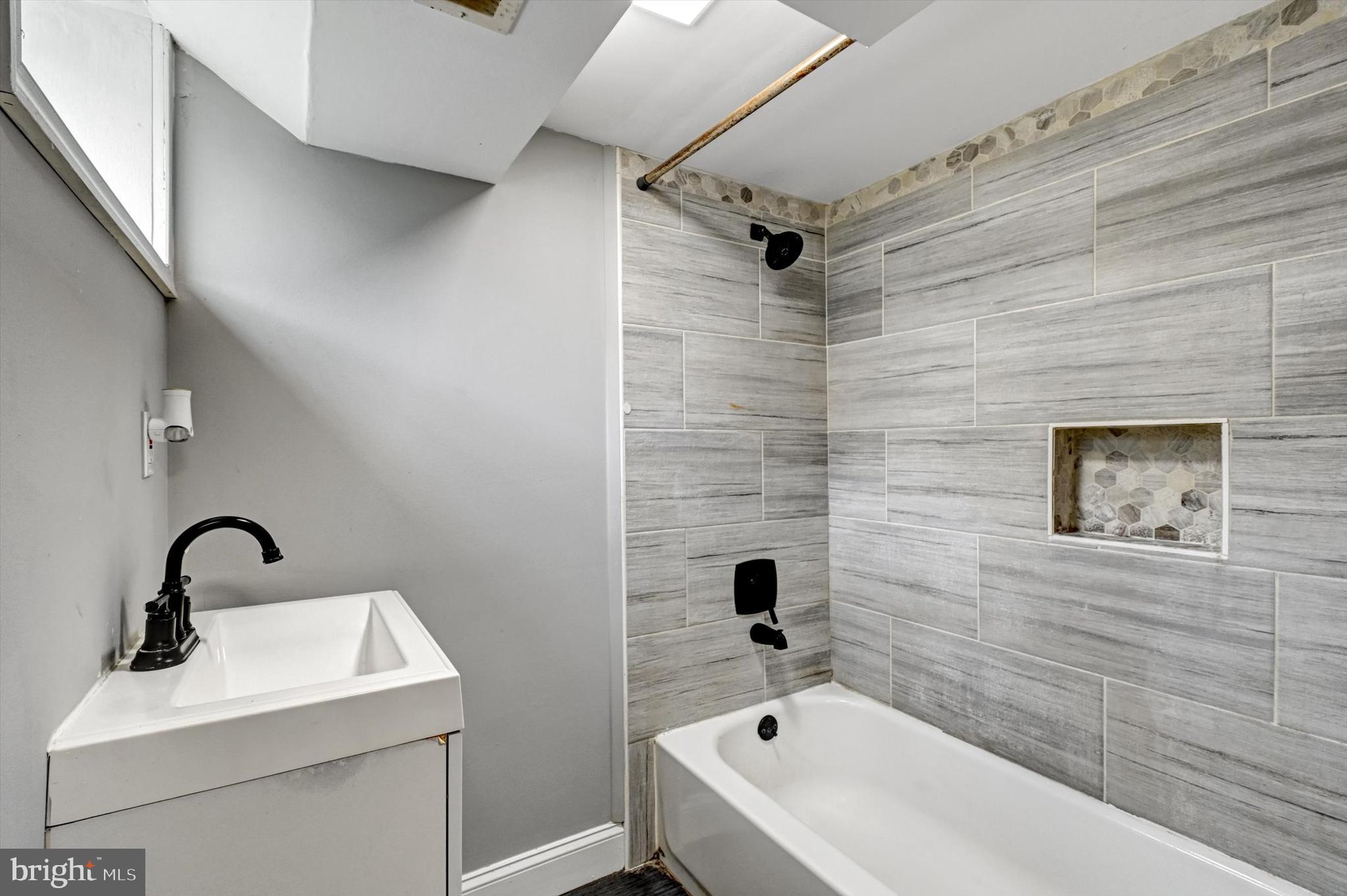 NORTHBROOK - Residential