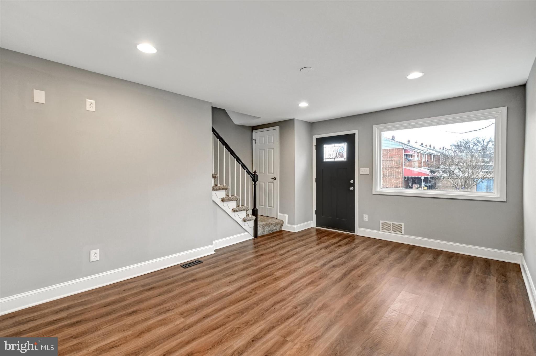 NORTHBROOK - Residential