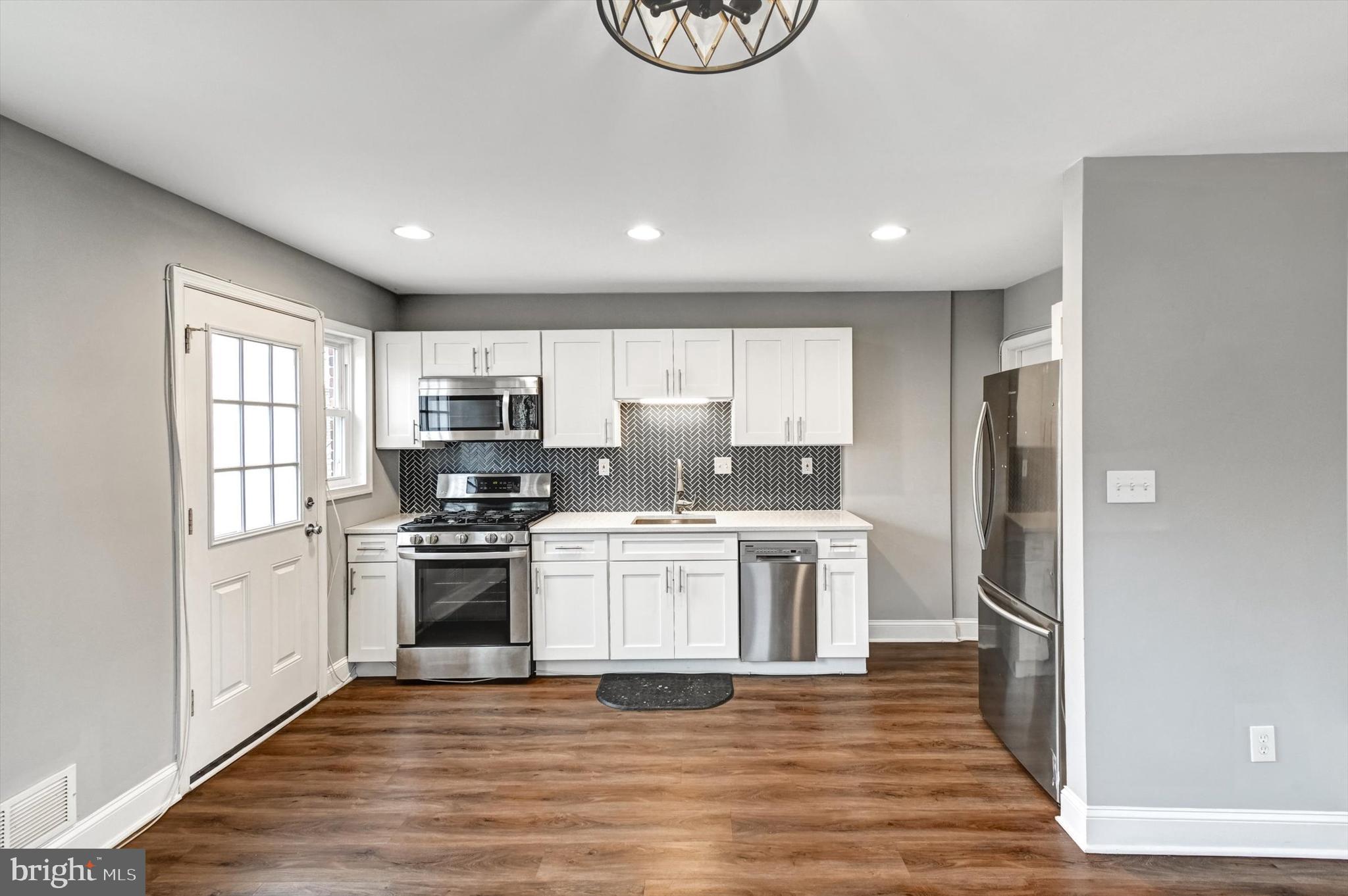 NORTHBROOK - Residential