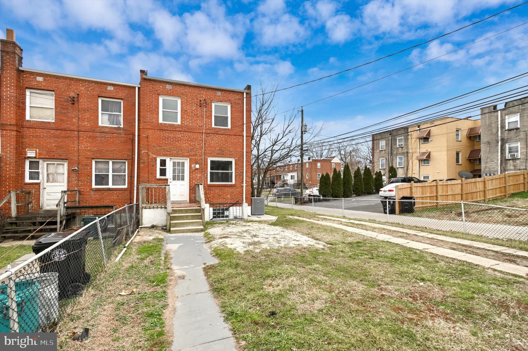 NORTHBROOK - Residential