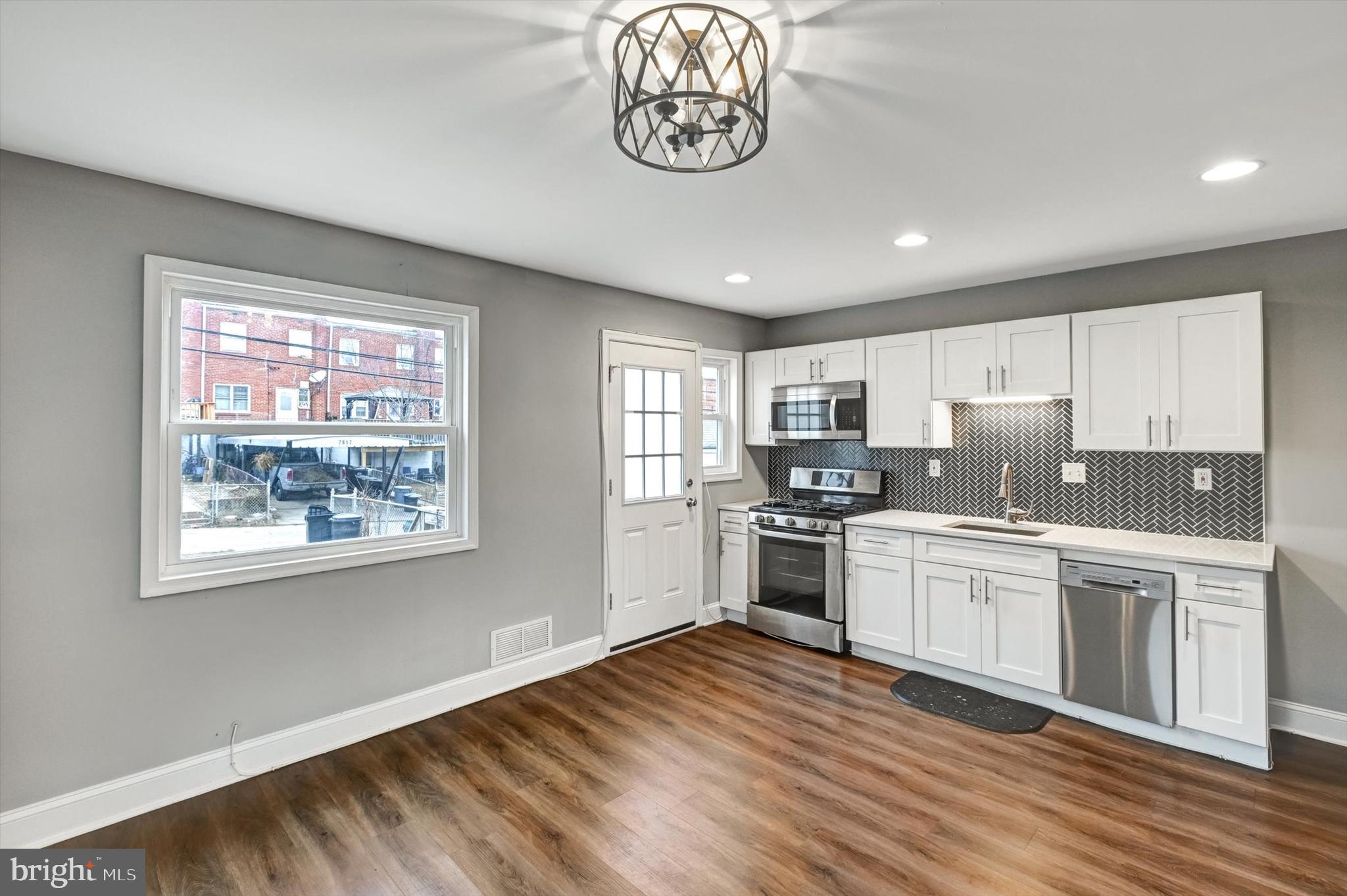 NORTHBROOK - Residential