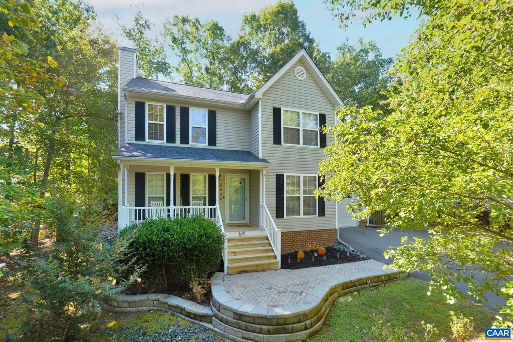 Photo of 64 Woodlawn Dr, PALMYRA, VA 22963 (MLS # 669305)