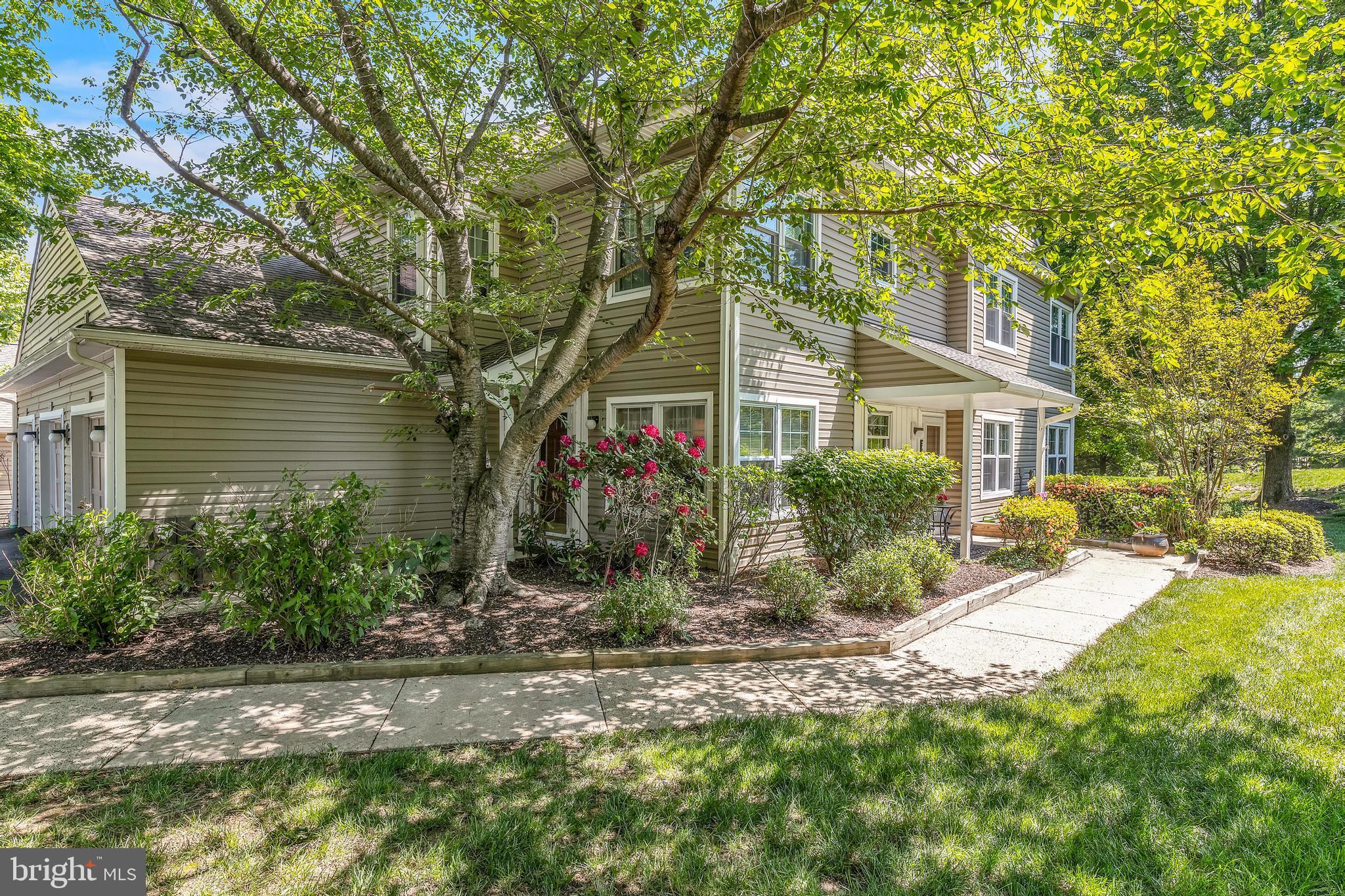 284 STANTON COURT 284