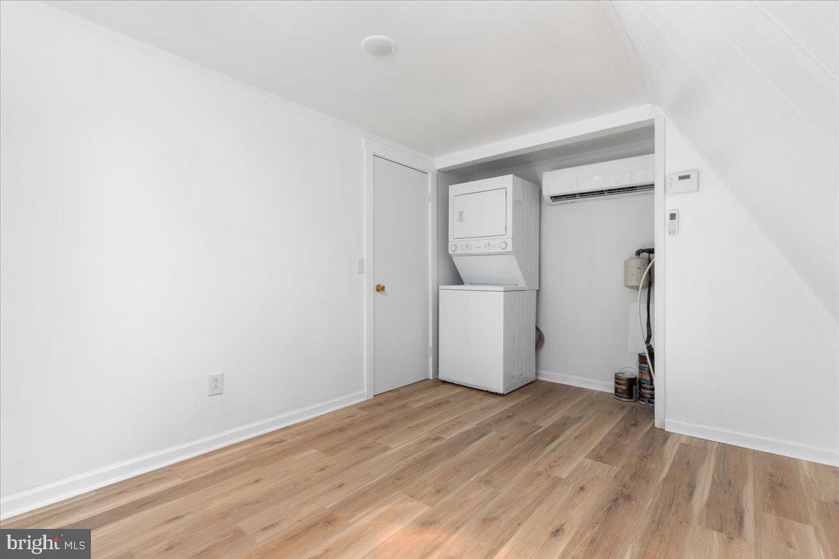 GLENWOOD FOREST - Residential