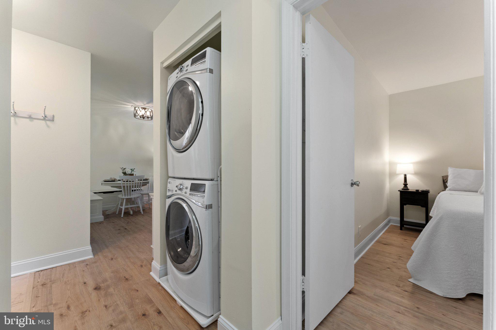 MOSBYS LANDING - Residential