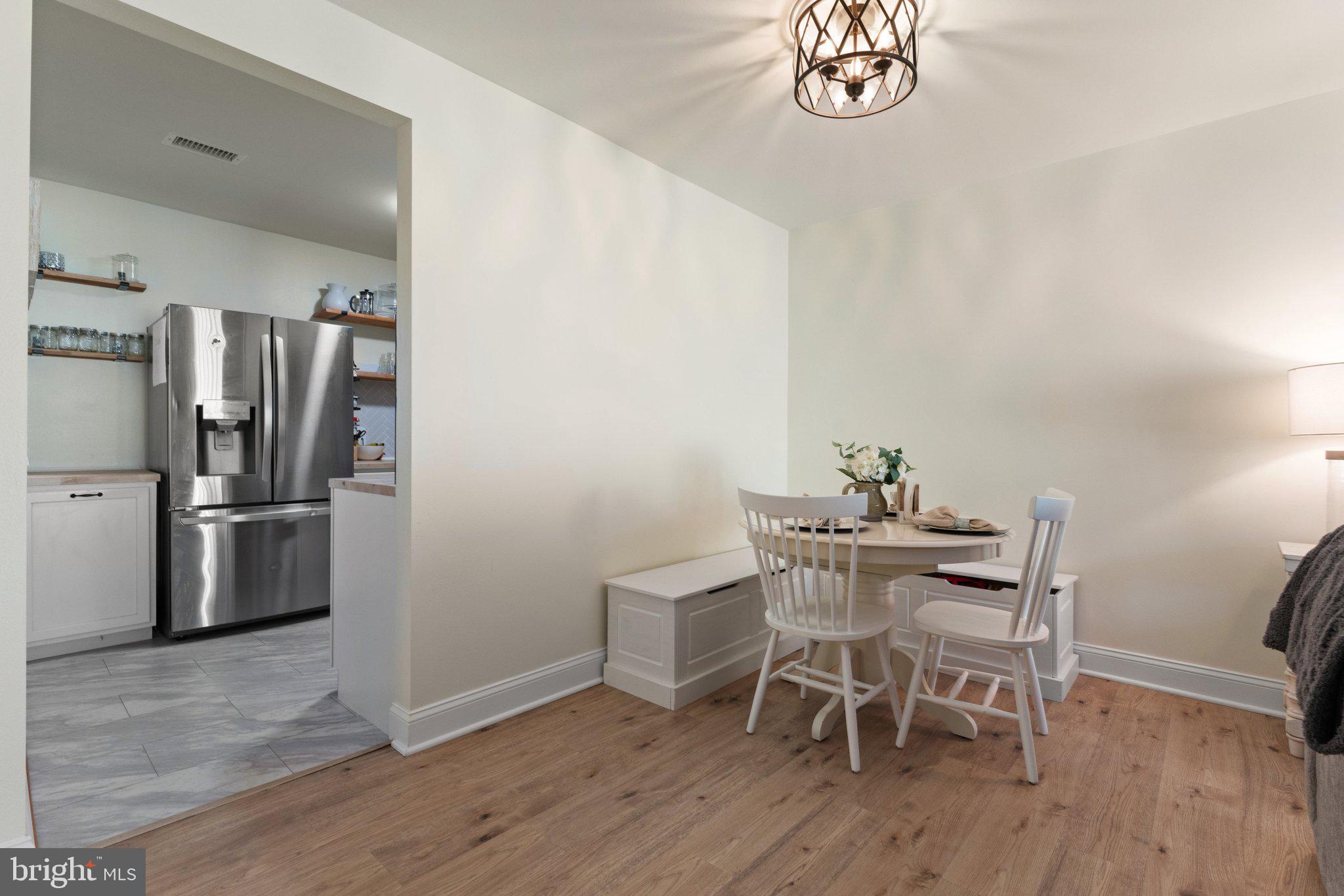 MOSBYS LANDING - Residential