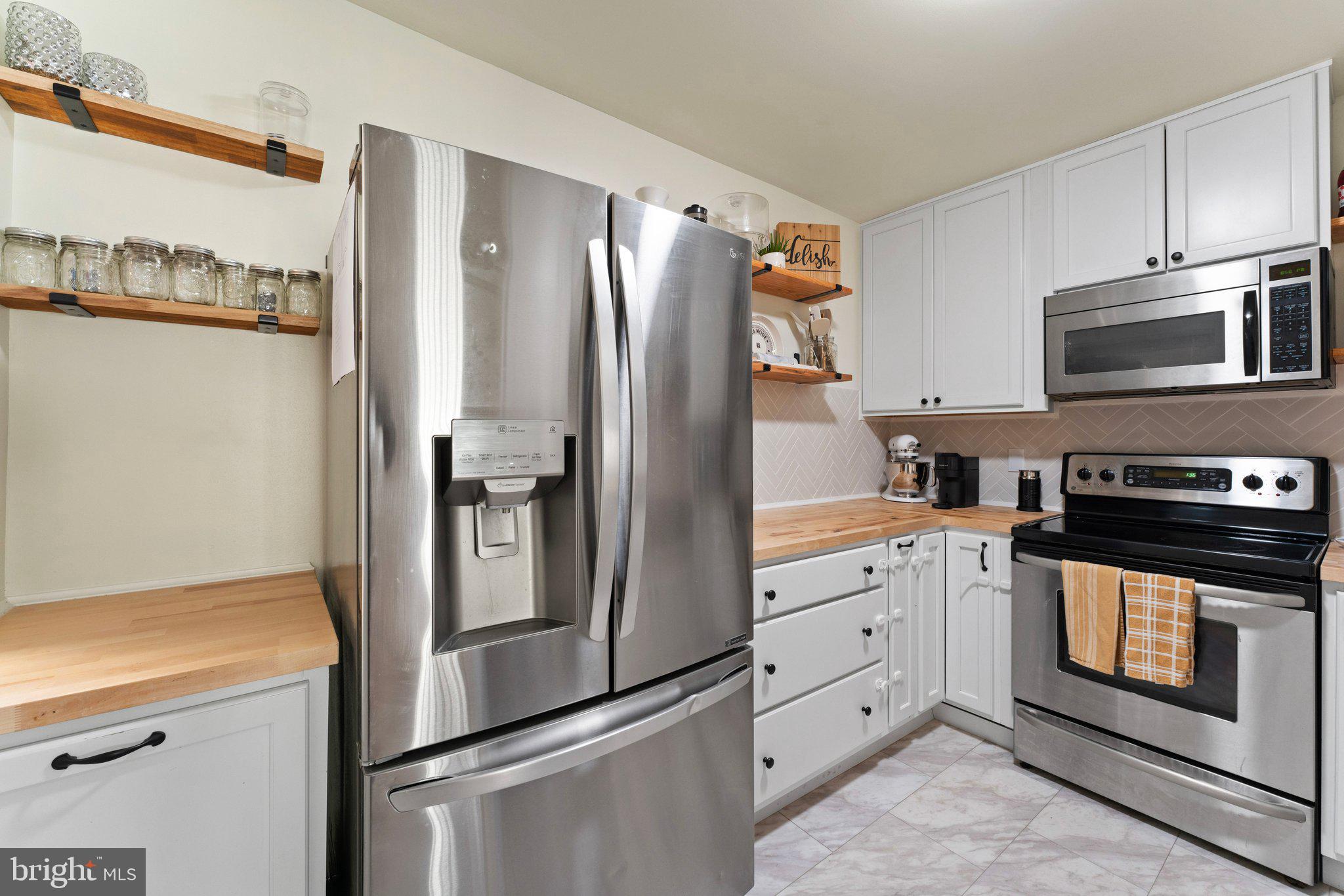 MOSBYS LANDING - Residential