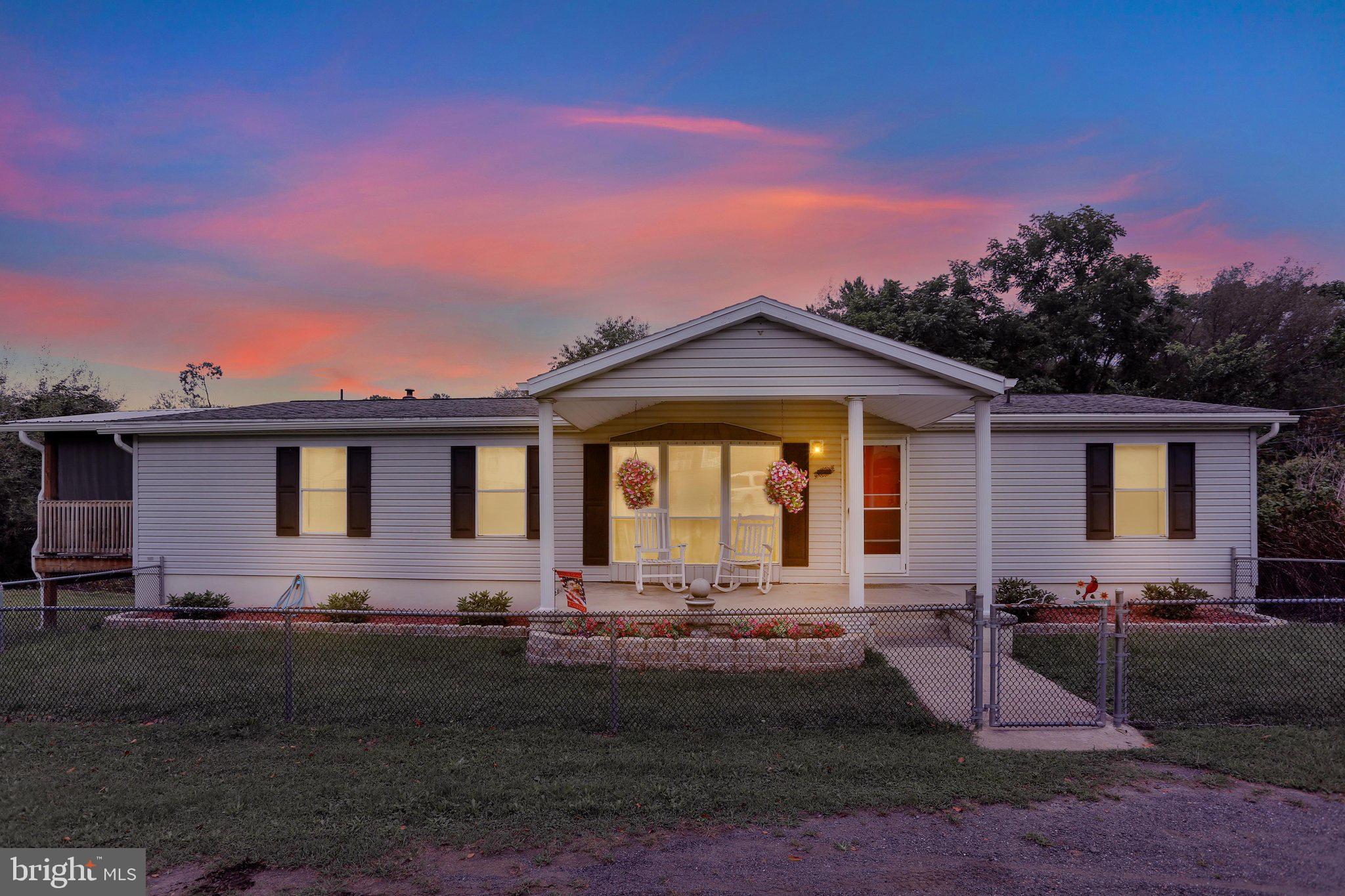 363 S 6TH STREET
