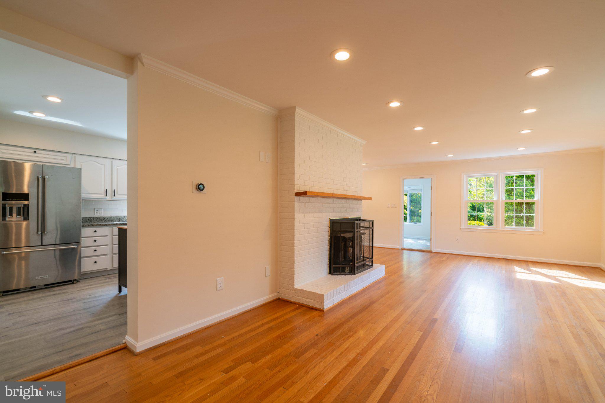 9300 ALLWOOD COURT