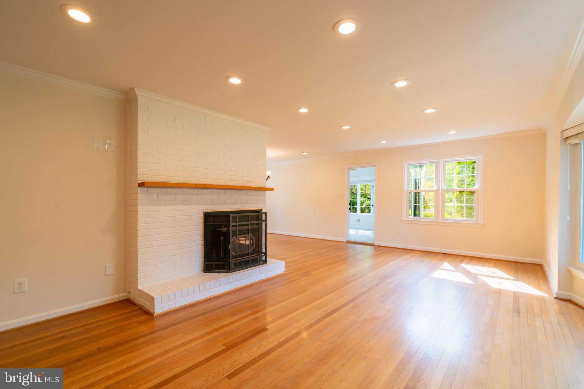 9300 ALLWOOD COURT