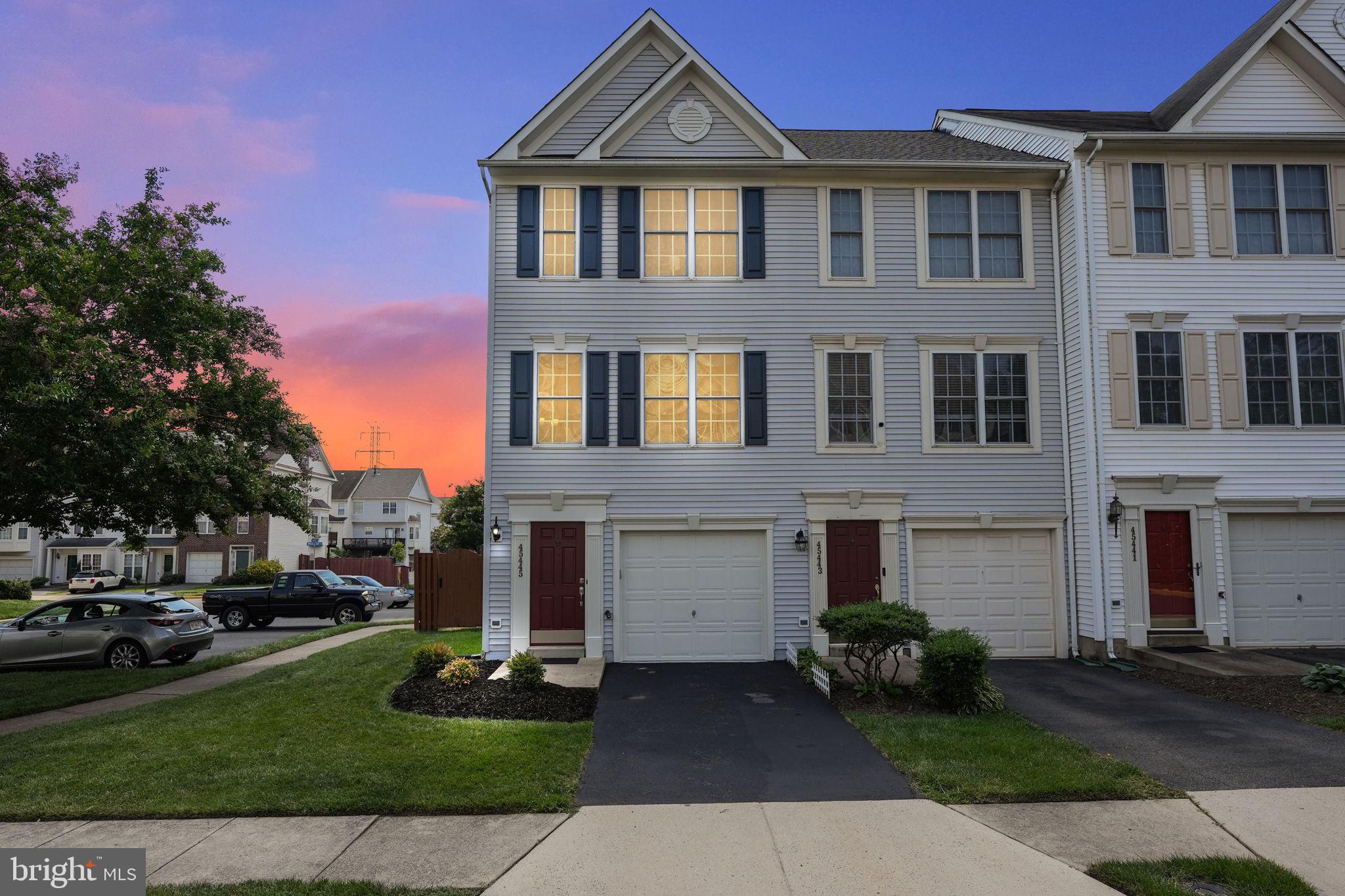 TRAILSIDE - Residential