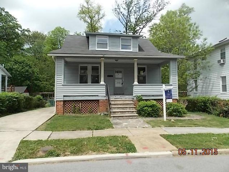 INVESTOR ALERT!  NEW ROOF! CHARMING 3BR, 1.5BA CAPE COD, NICE FENCED REAR YARD, OFF-STREET PARKING, PARTIALLY FINISHED LL W/ .5 BA. PROPERTY NEEDS WORK BUT HAS LOTS OF POTENTIAL.Property eligible under Freddie Mac First Look Initiative (homeowners only) thru 04/04/15.SOLD AS-IS.GR/HOA/FF fees TBD by buyer.Seller pays NO transfer/ recordation costs.>>AGENTS SEE AGENT REMARKS FOR OFFER INSTRUCTIONS.