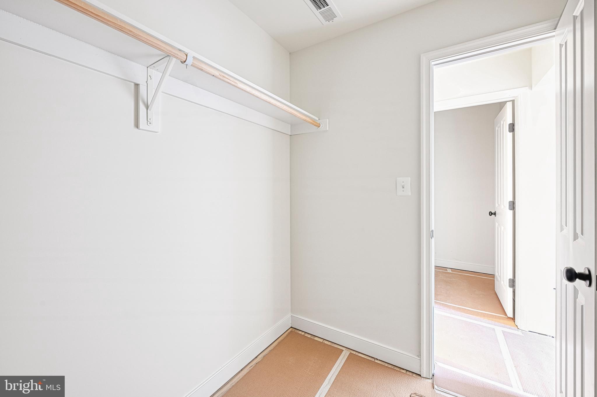 COVENANT COVE - Residential