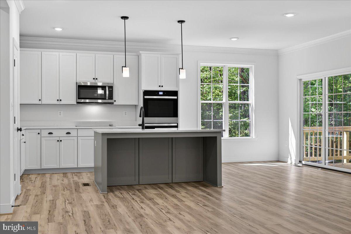 COVENANT COVE - Residential