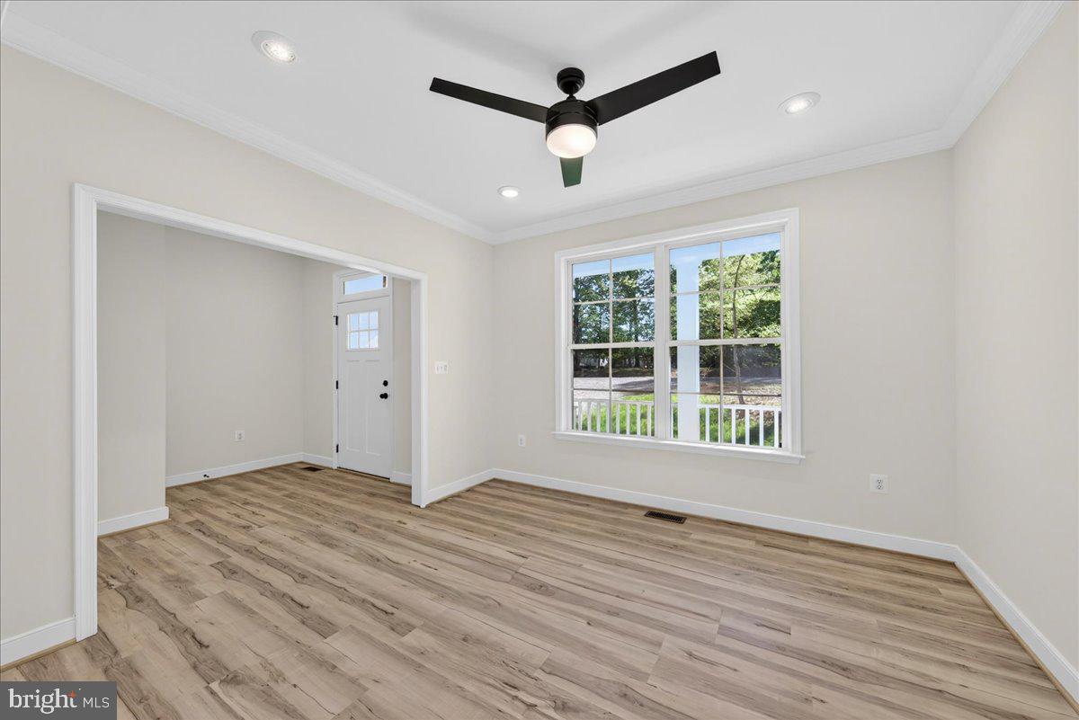 COVENANT COVE - Residential