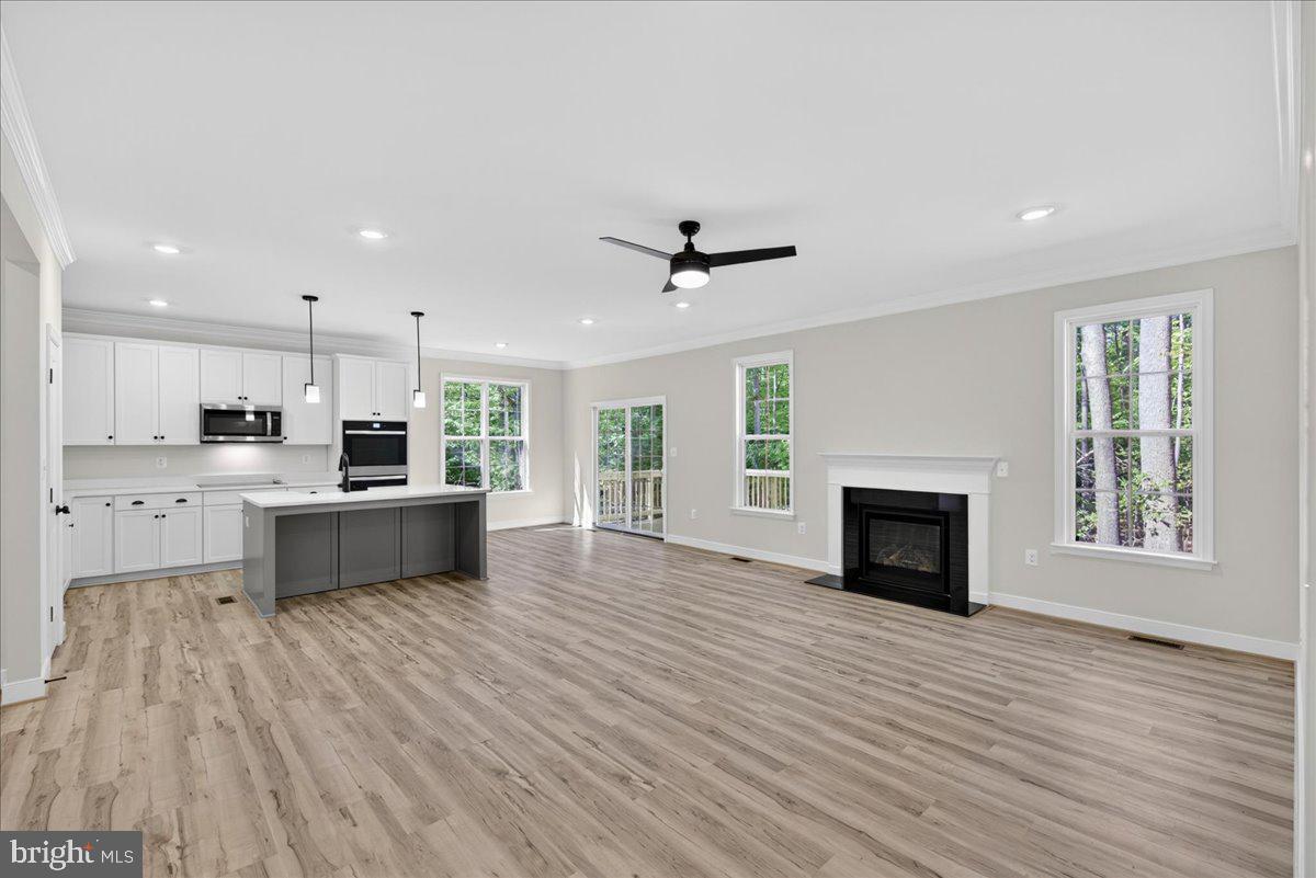 COVENANT COVE - Residential