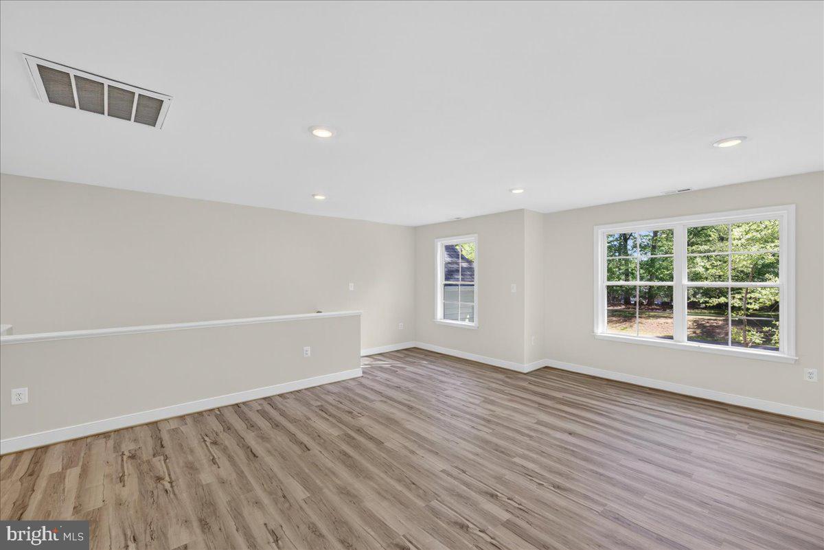 COVENANT COVE - Residential