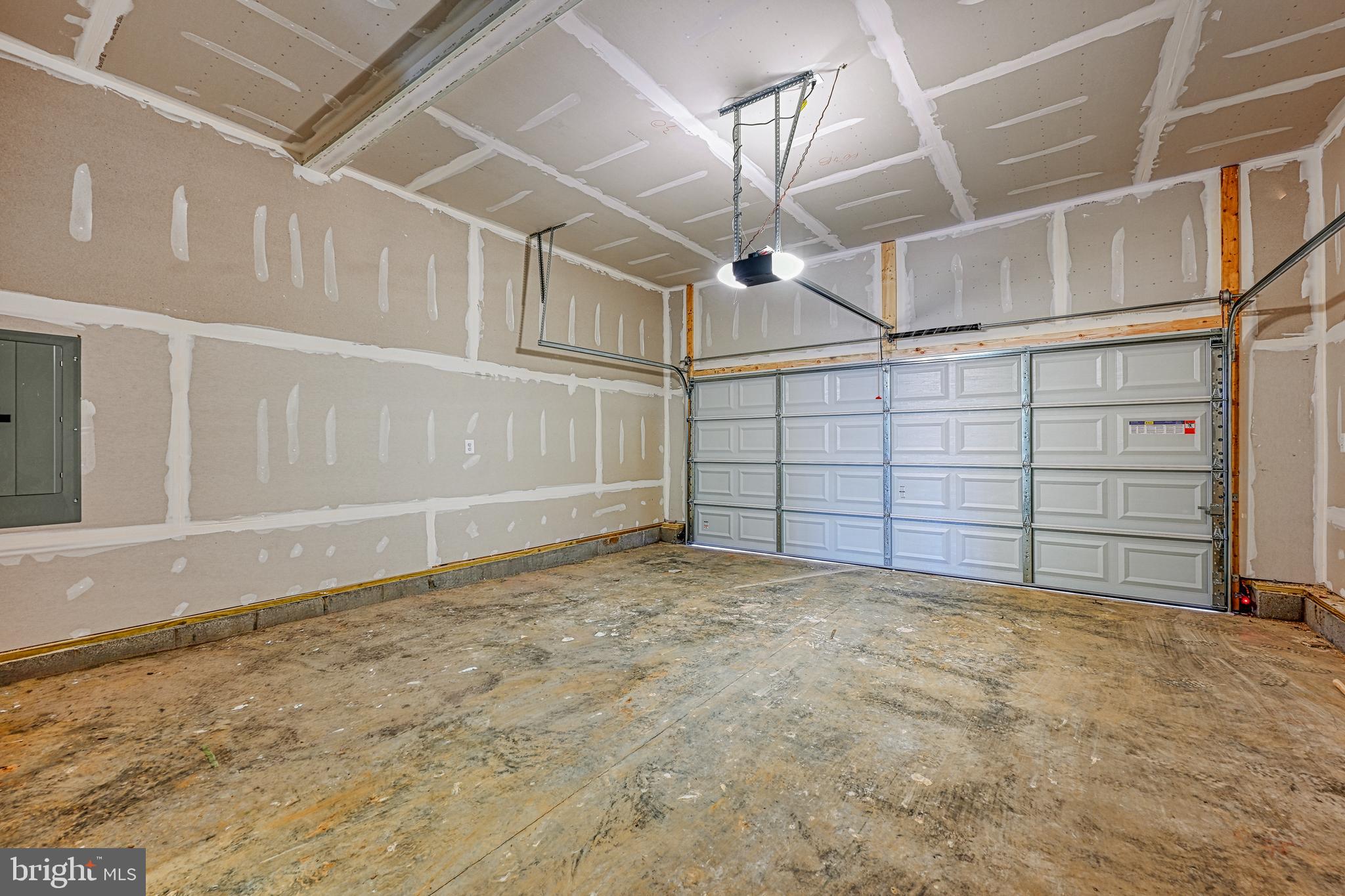 COVENANT COVE - Residential