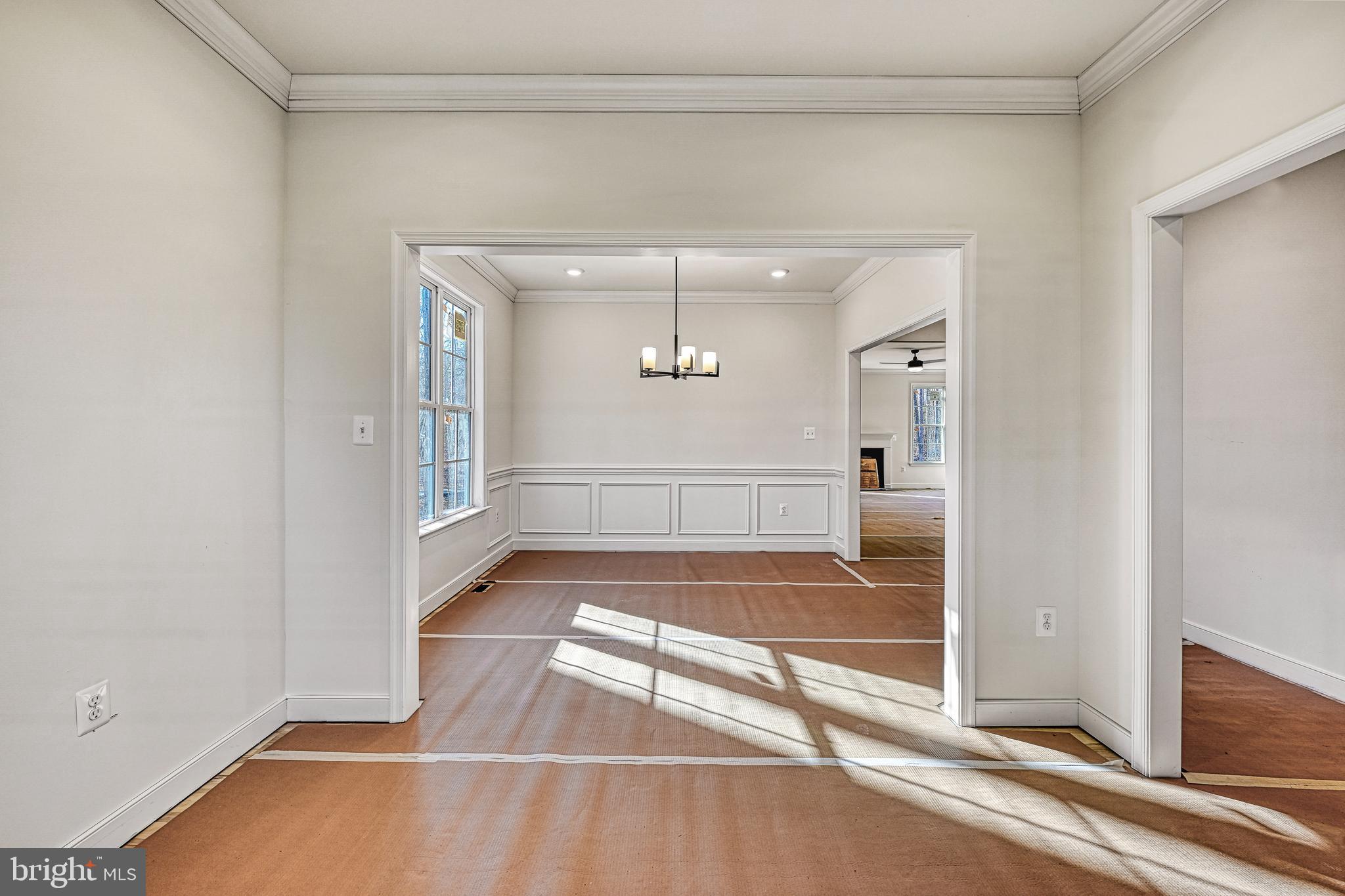 COVENANT COVE - Residential