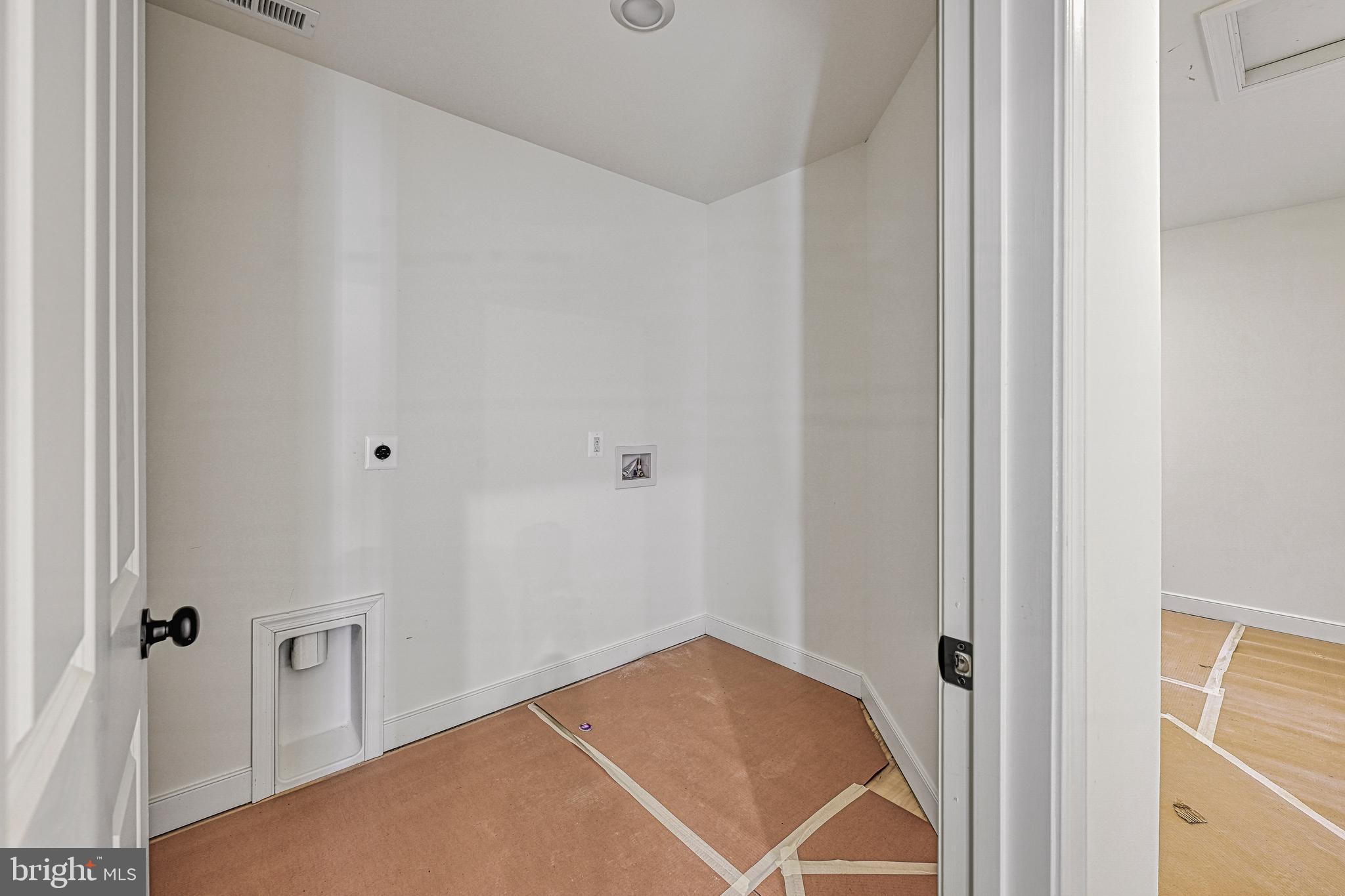 COVENANT COVE - Residential