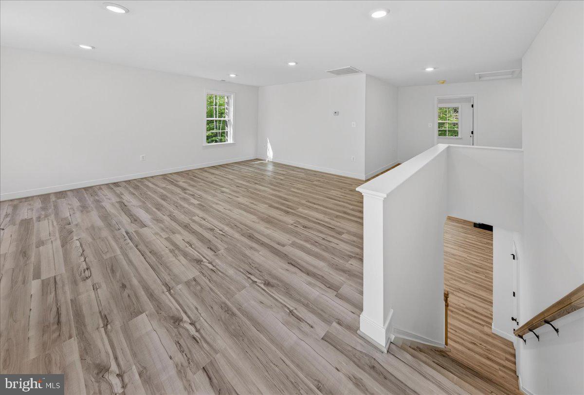 COVENANT COVE - Residential