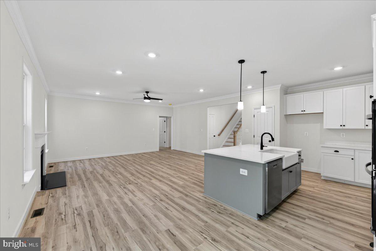 COVENANT COVE - Residential