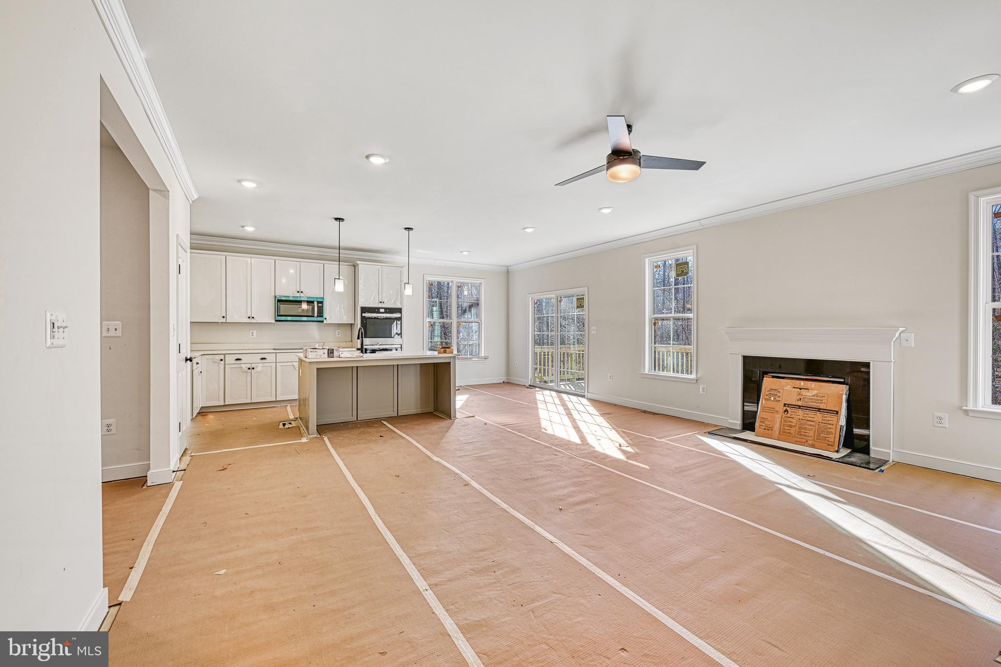 COVENANT COVE - Residential