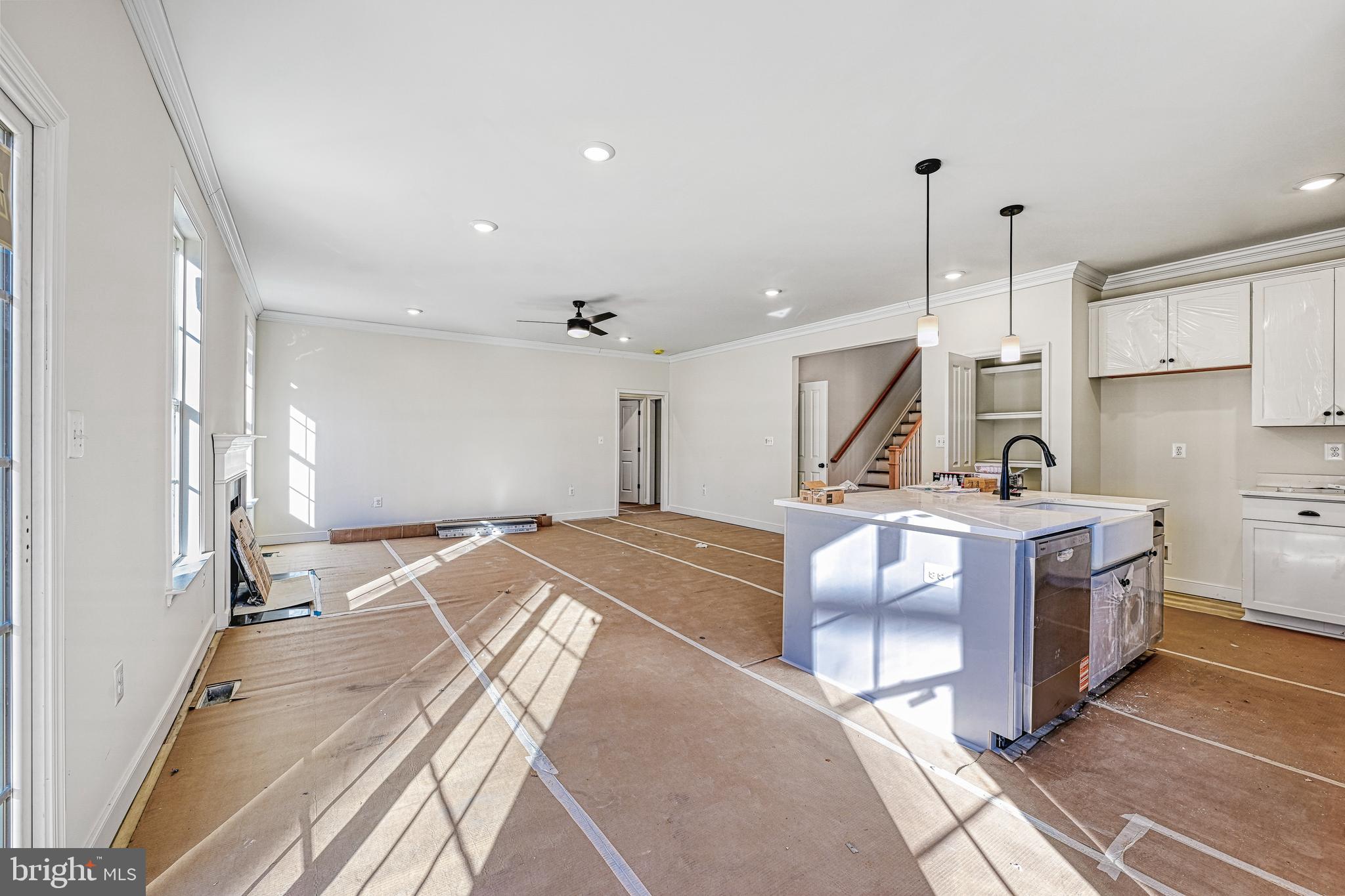 COVENANT COVE - Residential