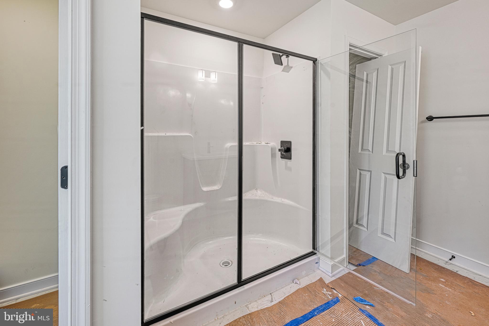 COVENANT COVE - Residential