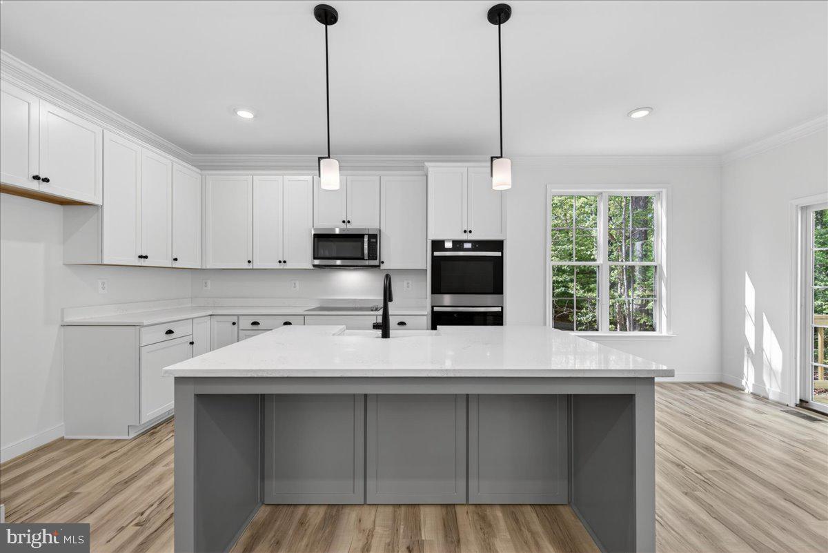 COVENANT COVE - Residential