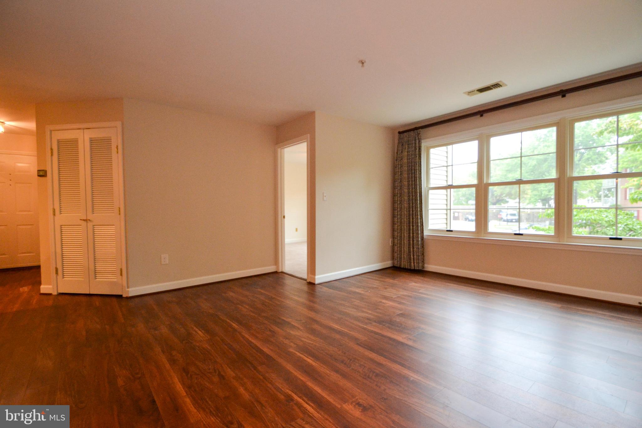 FALLS GABLE - Residential