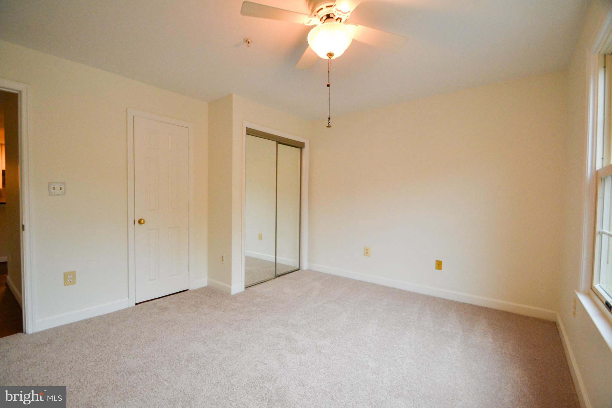 FALLS GABLE - Residential