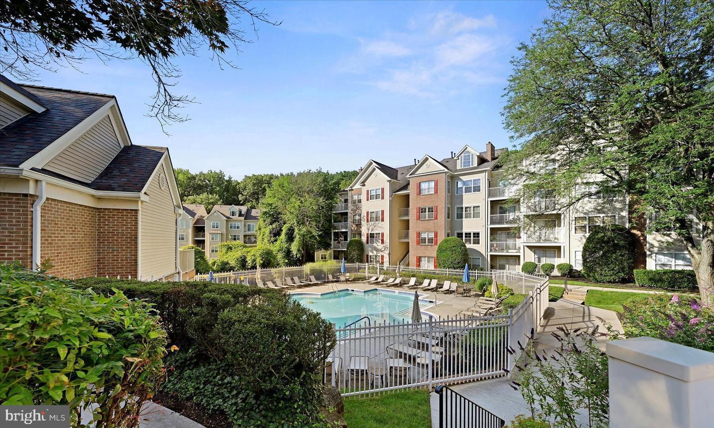 FALLS GABLE - Residential