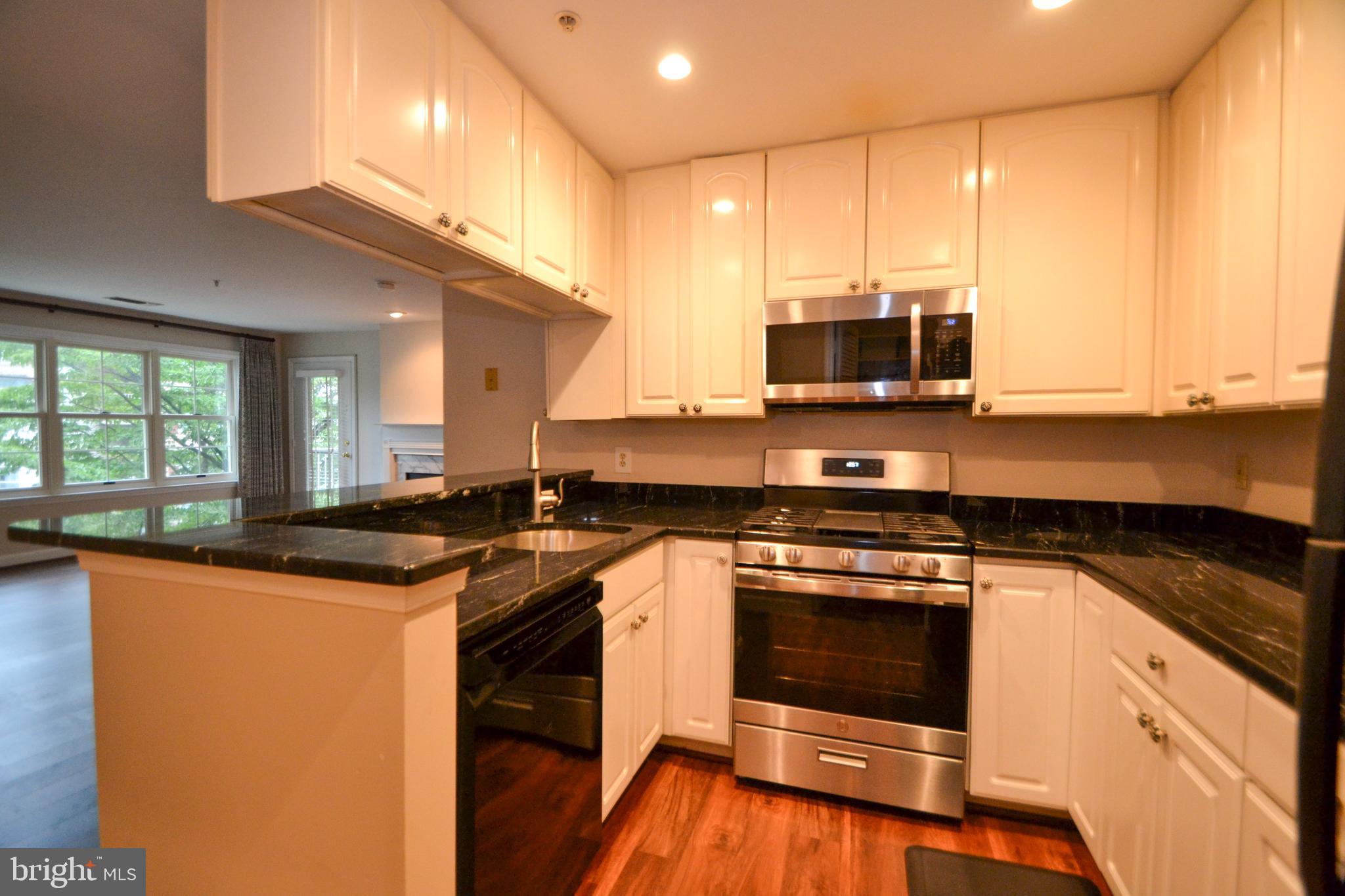 FALLS GABLE - Residential