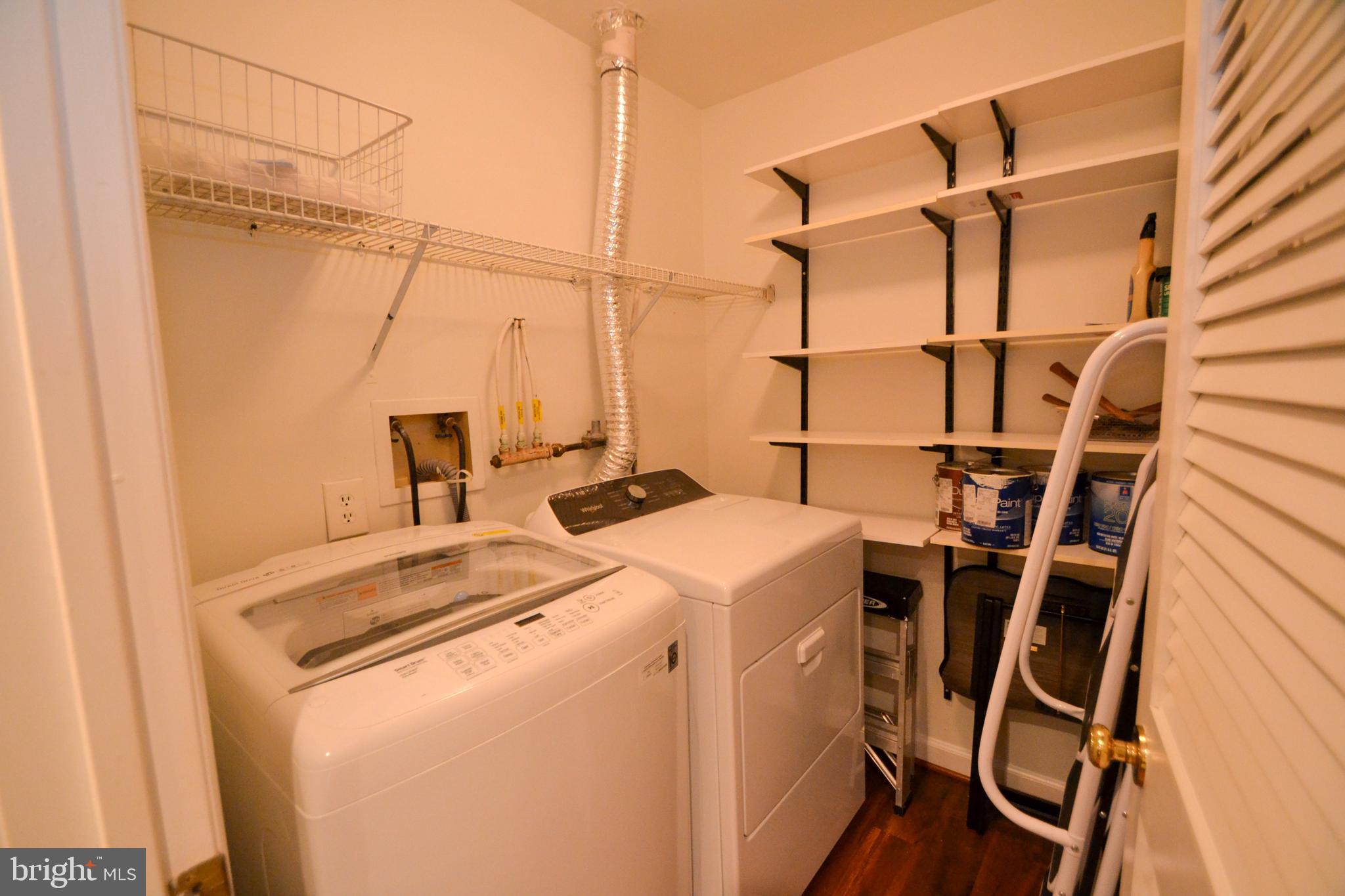 FALLS GABLE - Residential