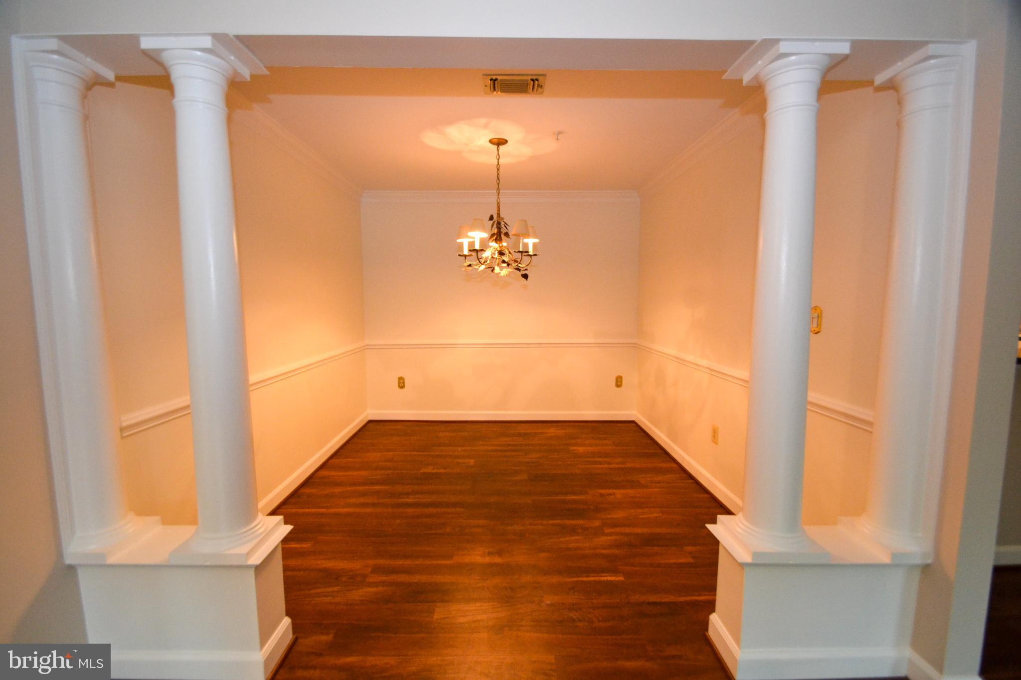 FALLS GABLE - Residential